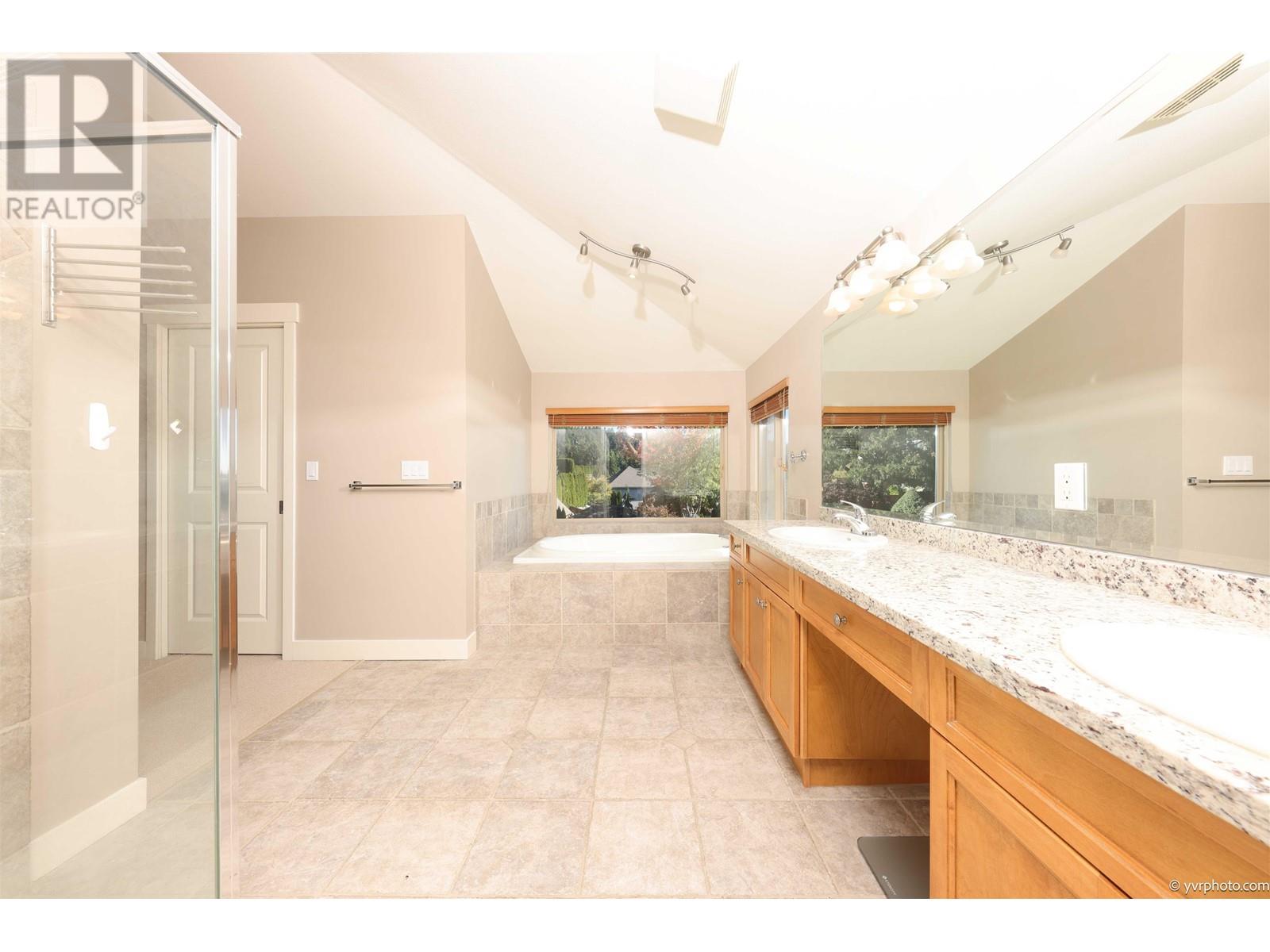 56 Maple Drive, Port Moody, British Columbia  V3H 0A7 - Photo 24 - R2818856