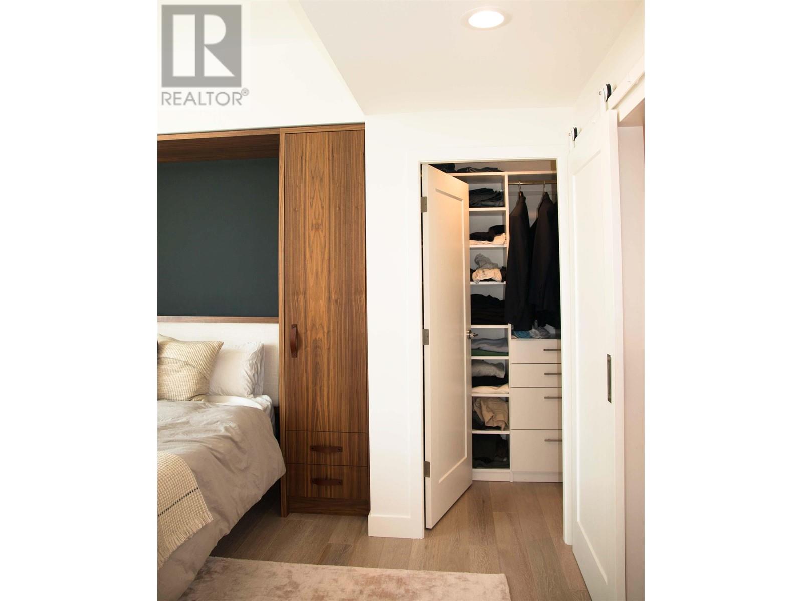 1002 633 Kinghorne Mews, Vancouver, British Columbia  V6Z 3H3 - Photo 11 - R2808014