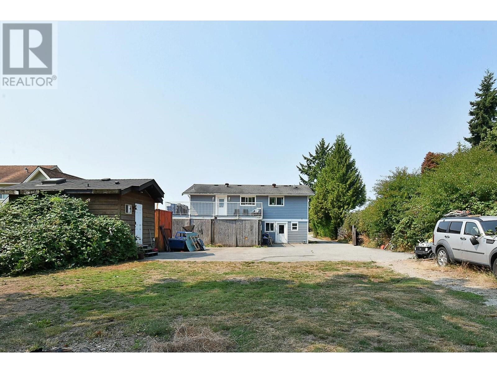 5724 Nickerson Road, Sechelt, British Columbia  V7Z 0M4 - Photo 21 - R2809549