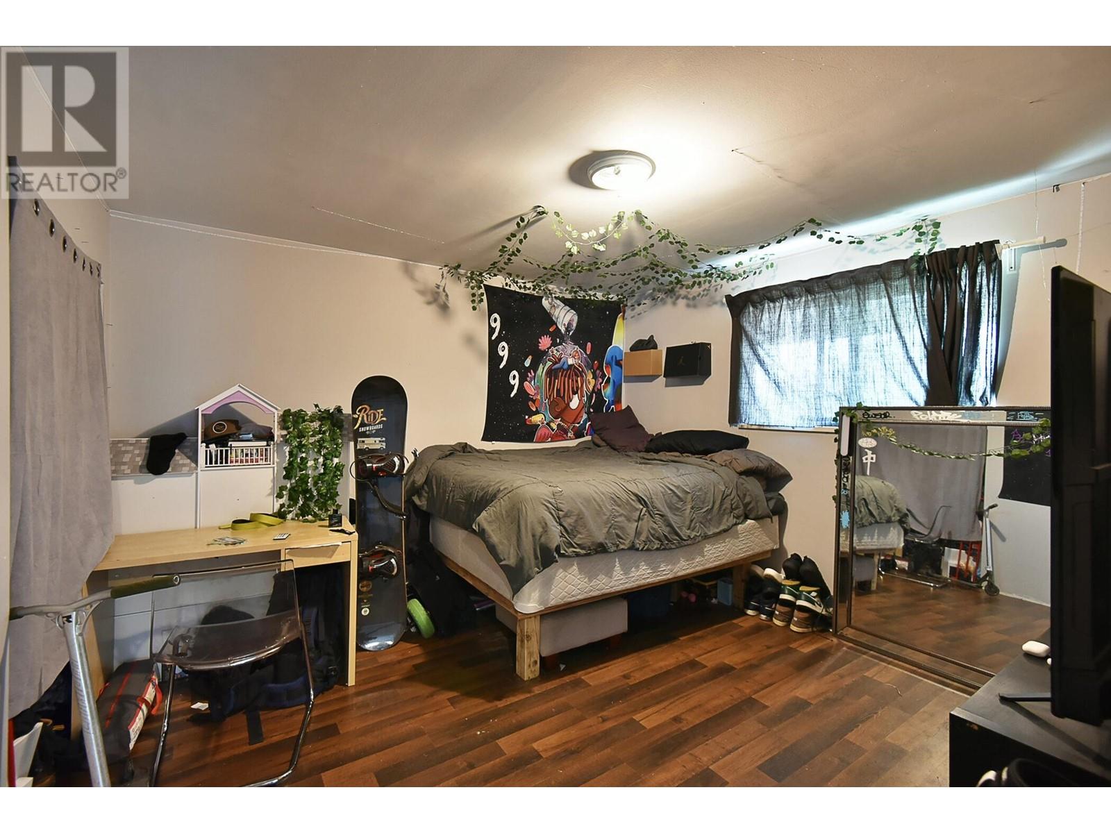 5724 Nickerson Road, Sechelt, British Columbia  V7Z 0M4 - Photo 9 - R2809549