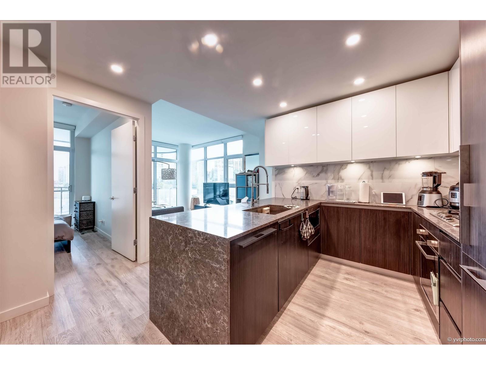 709 5333 GORING STREET, burnaby, British Columbia