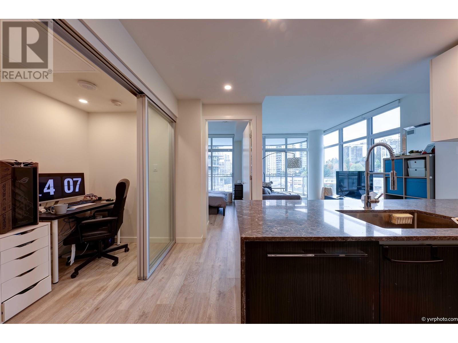 709 5333 Goring Street, Burnaby, British Columbia  V5B 3A2 - Photo 3 - R2819133