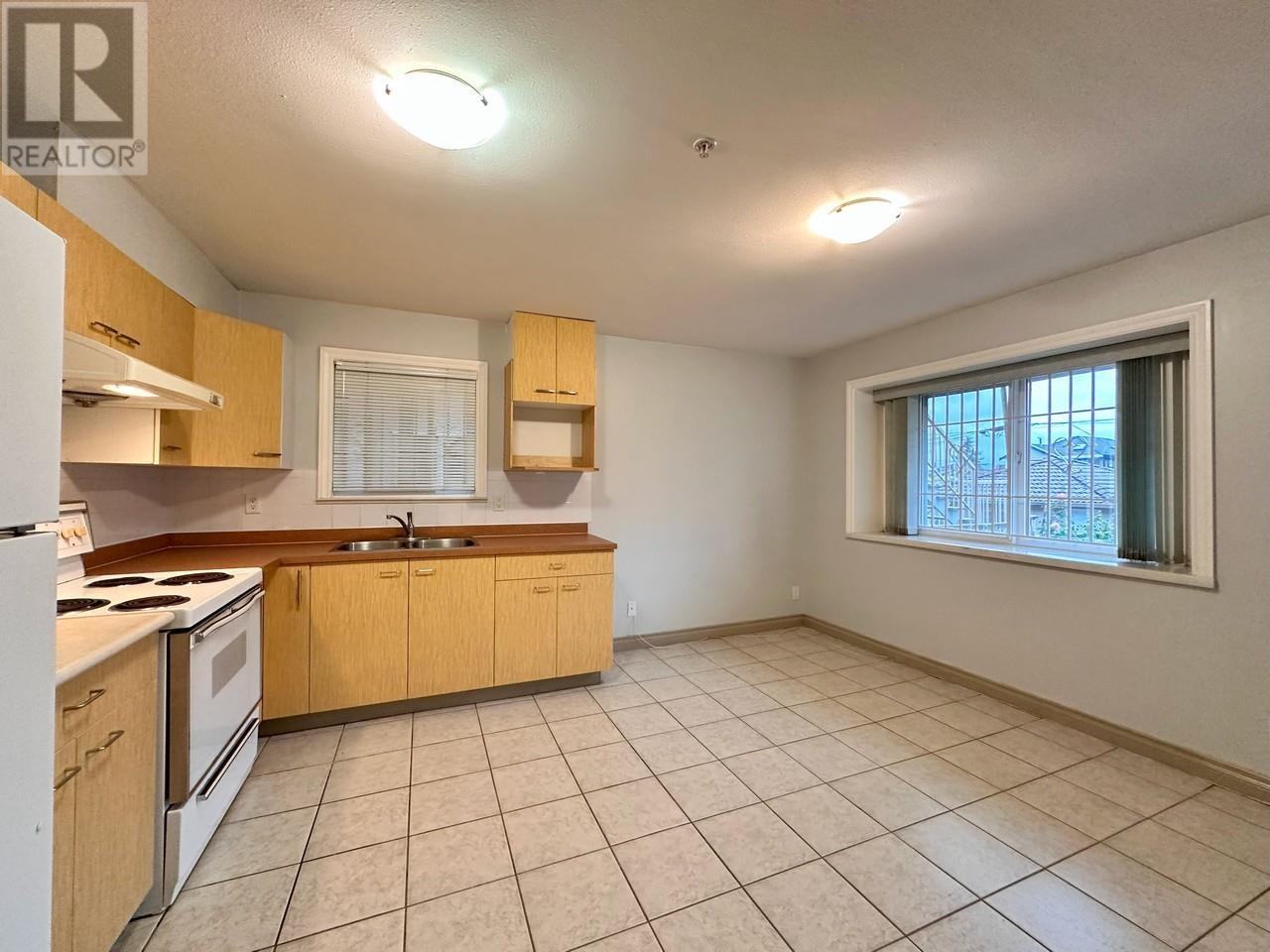 16xx E 31st Ave Vancouver, Vancouver, British Columbia  V5N 3B2 - Photo 2 - R2819246