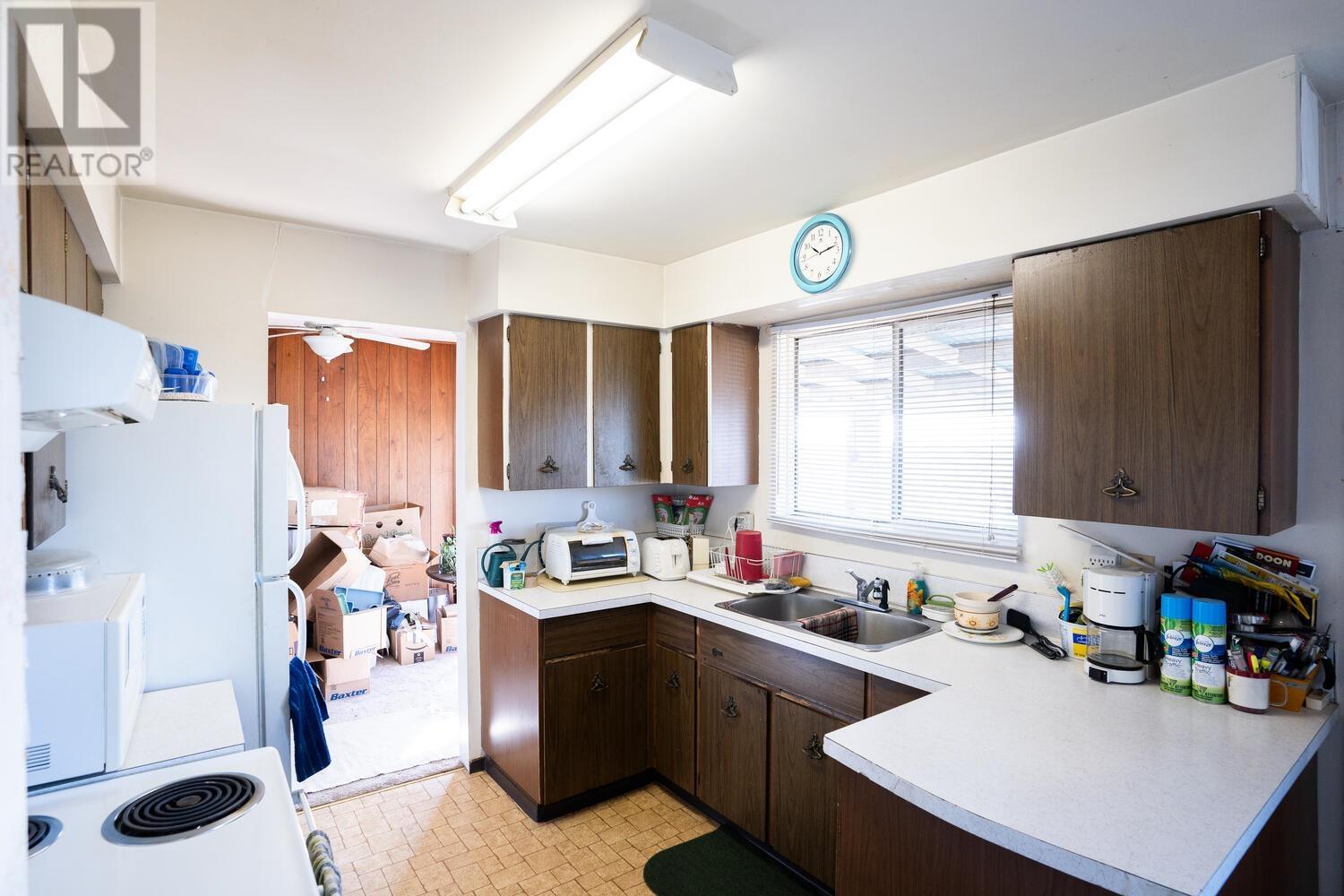 5470 44 Avenue, Delta, British Columbia  V4K 1C7 - Photo 3 - R2819060