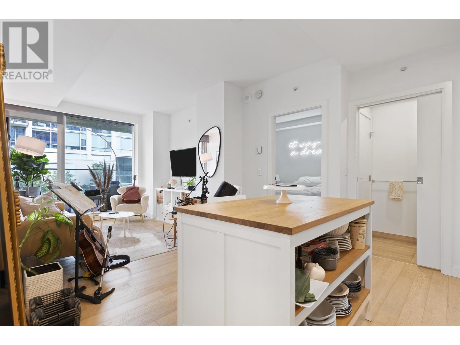506 1480 HOWE STREET, vancouver, British Columbia