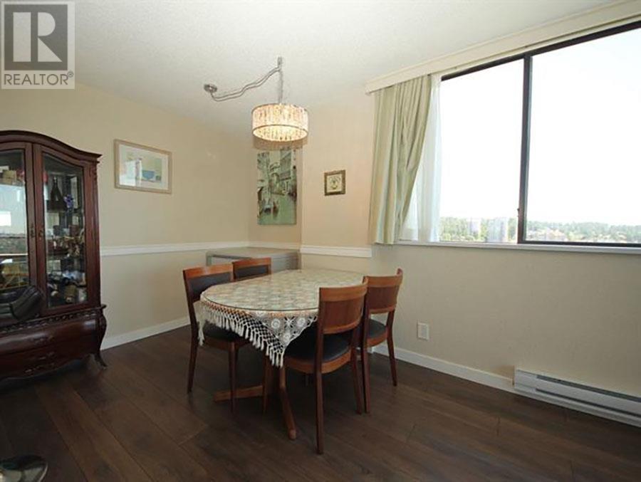 2002 3970 Carrigan Court, Burnaby, British Columbia  V3N 4S5 - Photo 6 - R2818932