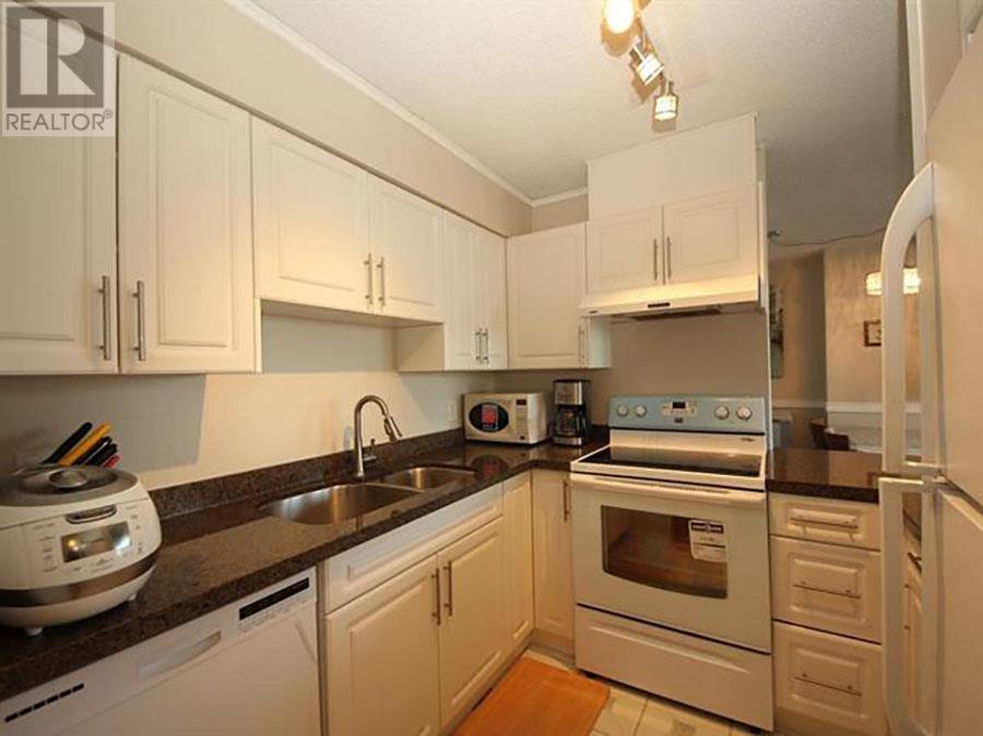2002 3970 Carrigan Court, Burnaby, British Columbia  V3N 4S5 - Photo 7 - R2818932