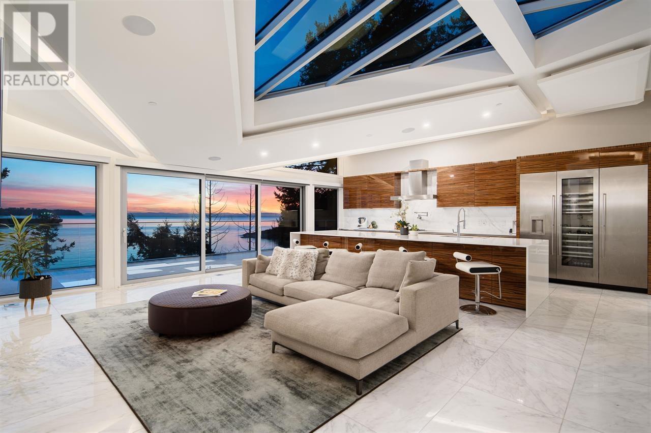 4580 Marine Drive, West Vancouver, British Columbia  V7W 2N9 - Photo 6 - R2817869