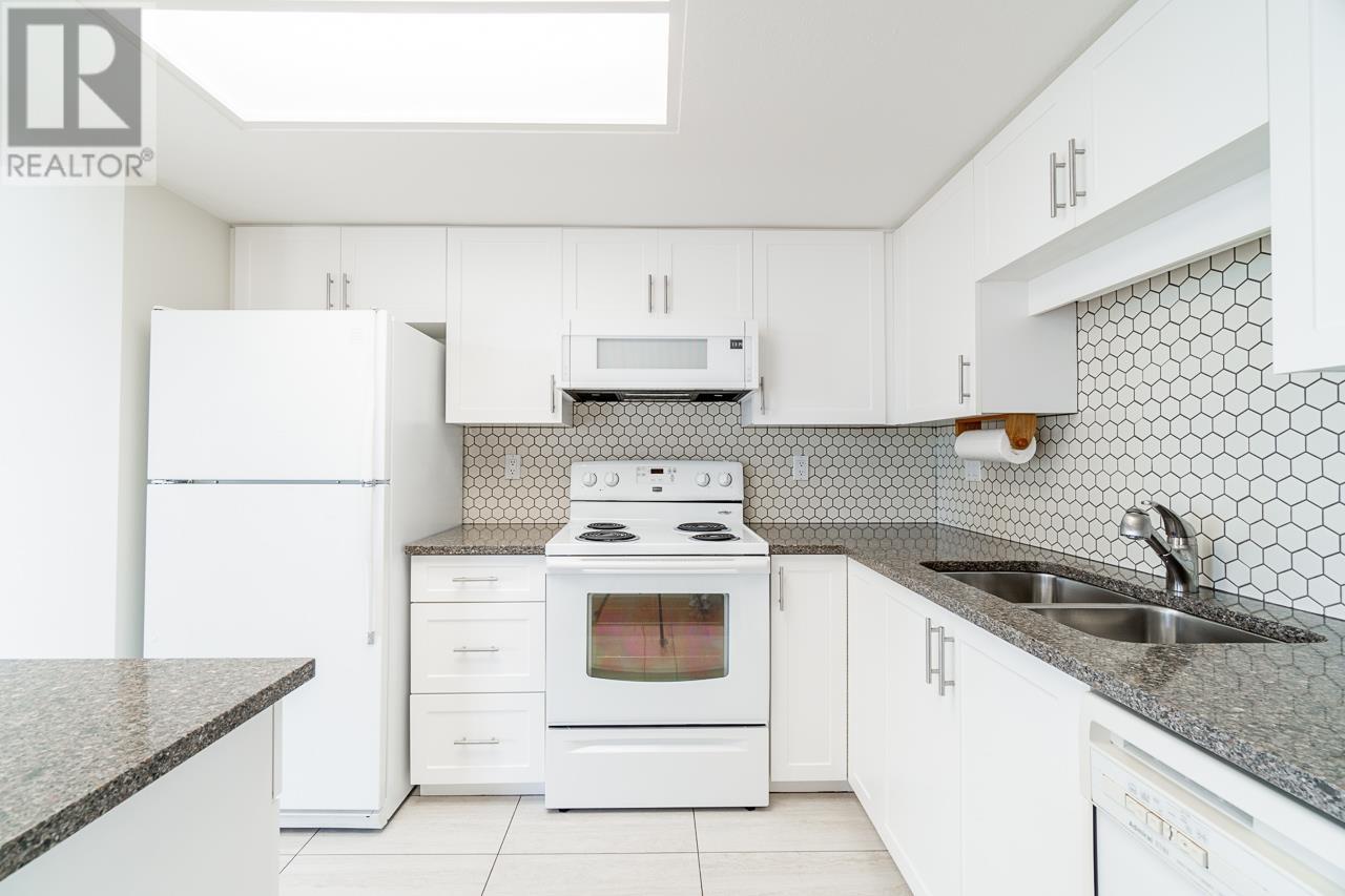 605 719 Princess Street, New Westminster, British Columbia  V3M 6T9 - Photo 4 - R2818376