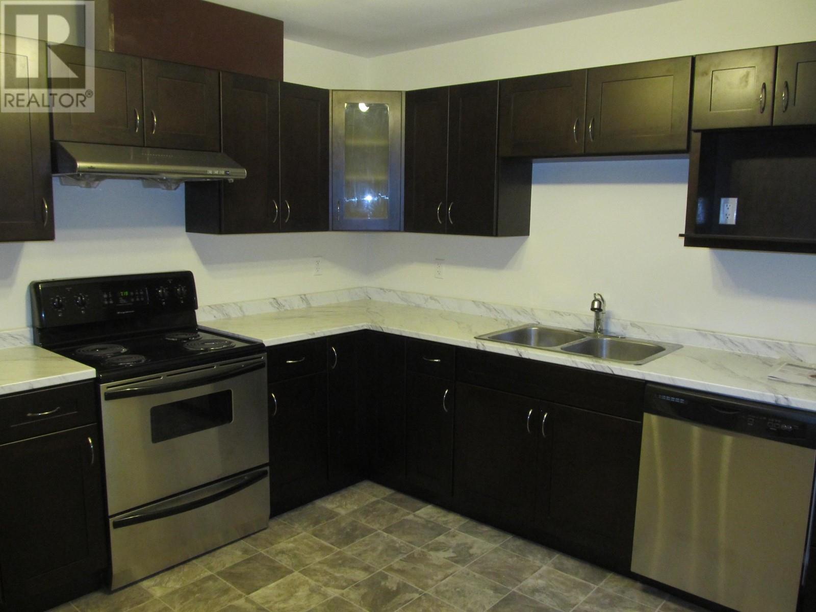 3153 Vincent Street, Port Coquitlam, British Columbia  V3B 3T2 - Photo 5 - R2817516