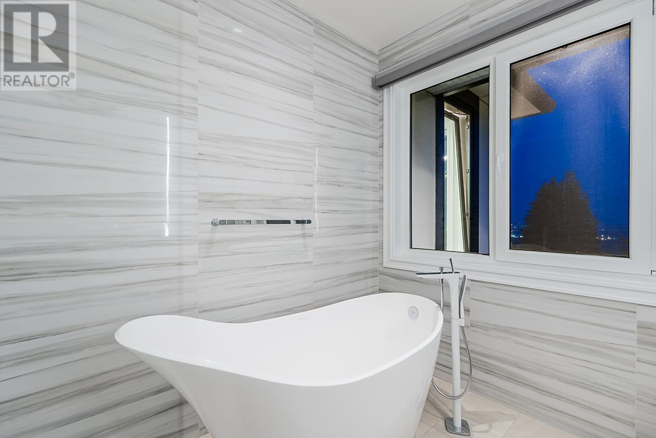 4816 Skyline Drive, North Vancouver, British Columbia  V7R 3J3 - Photo 23 - R2819286