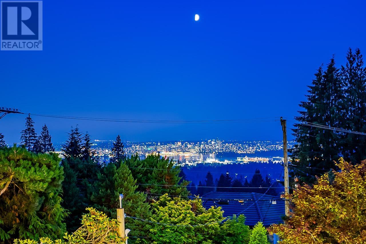 4816 Skyline Drive, North Vancouver, British Columbia  V7R 3J3 - Photo 24 - R2819286