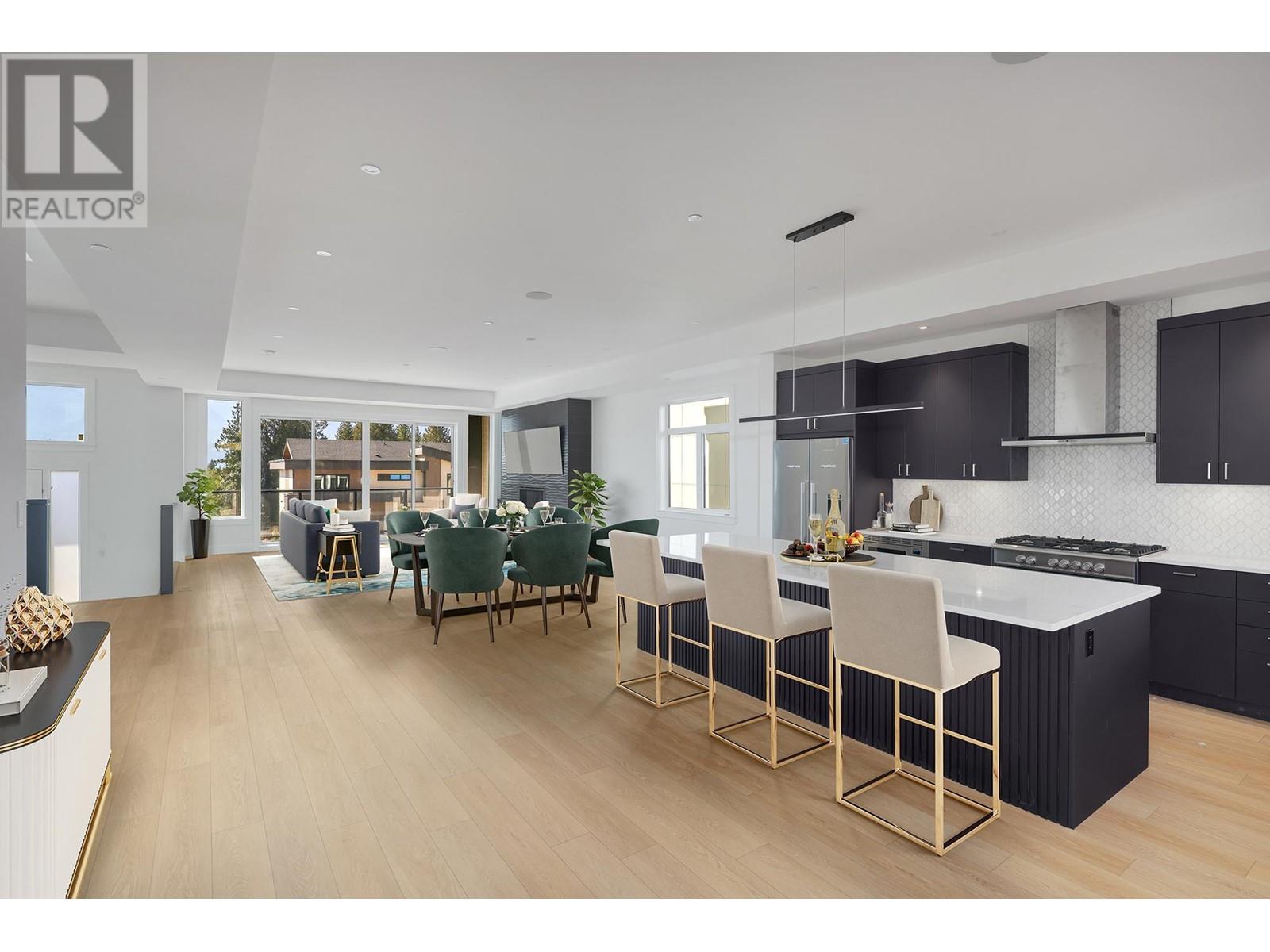 30 3385 Mamquam Road, Squamish, British Columbia  V8B 0E3 - Photo 2 - R2819358