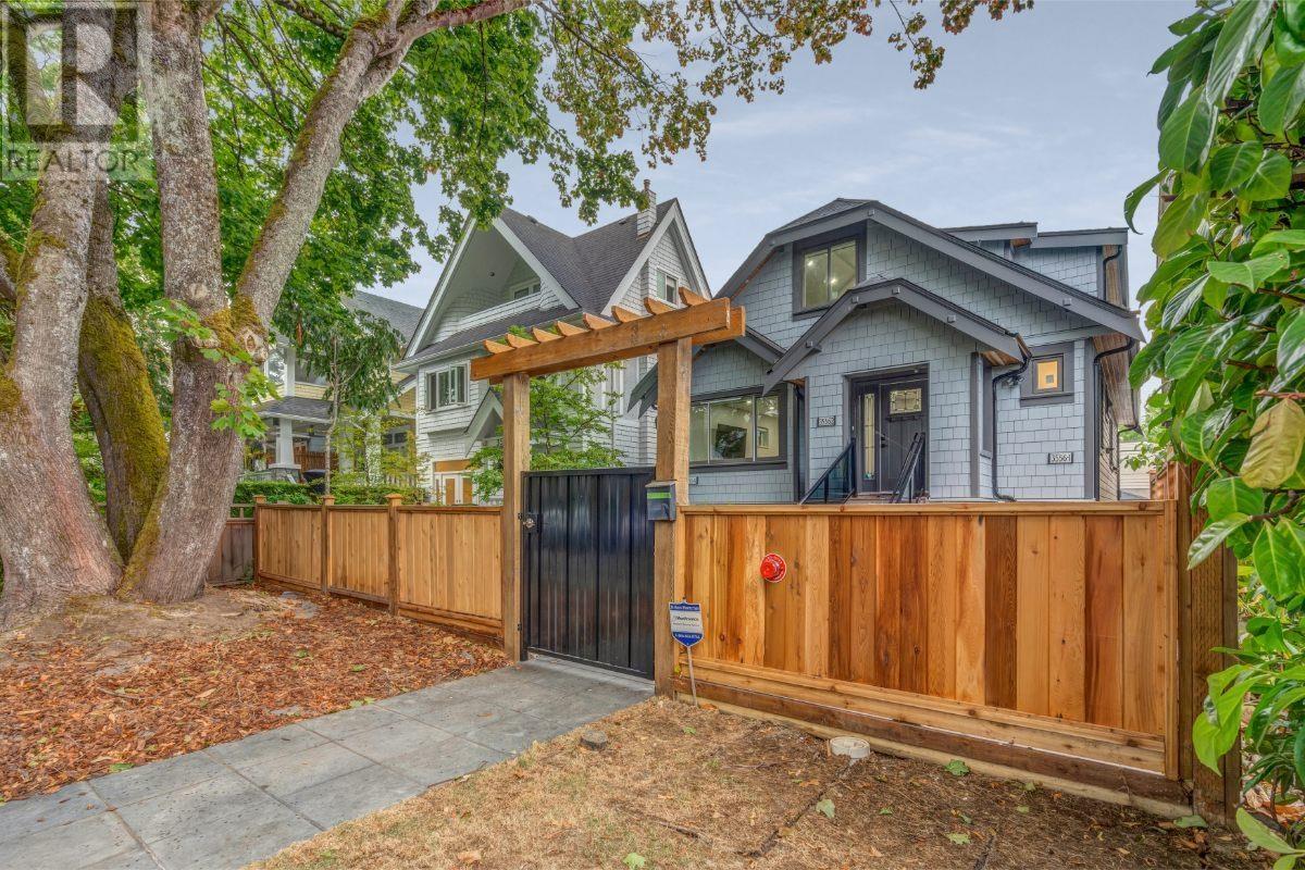 3554 W 3RD AVENUE, vancouver, British Columbia