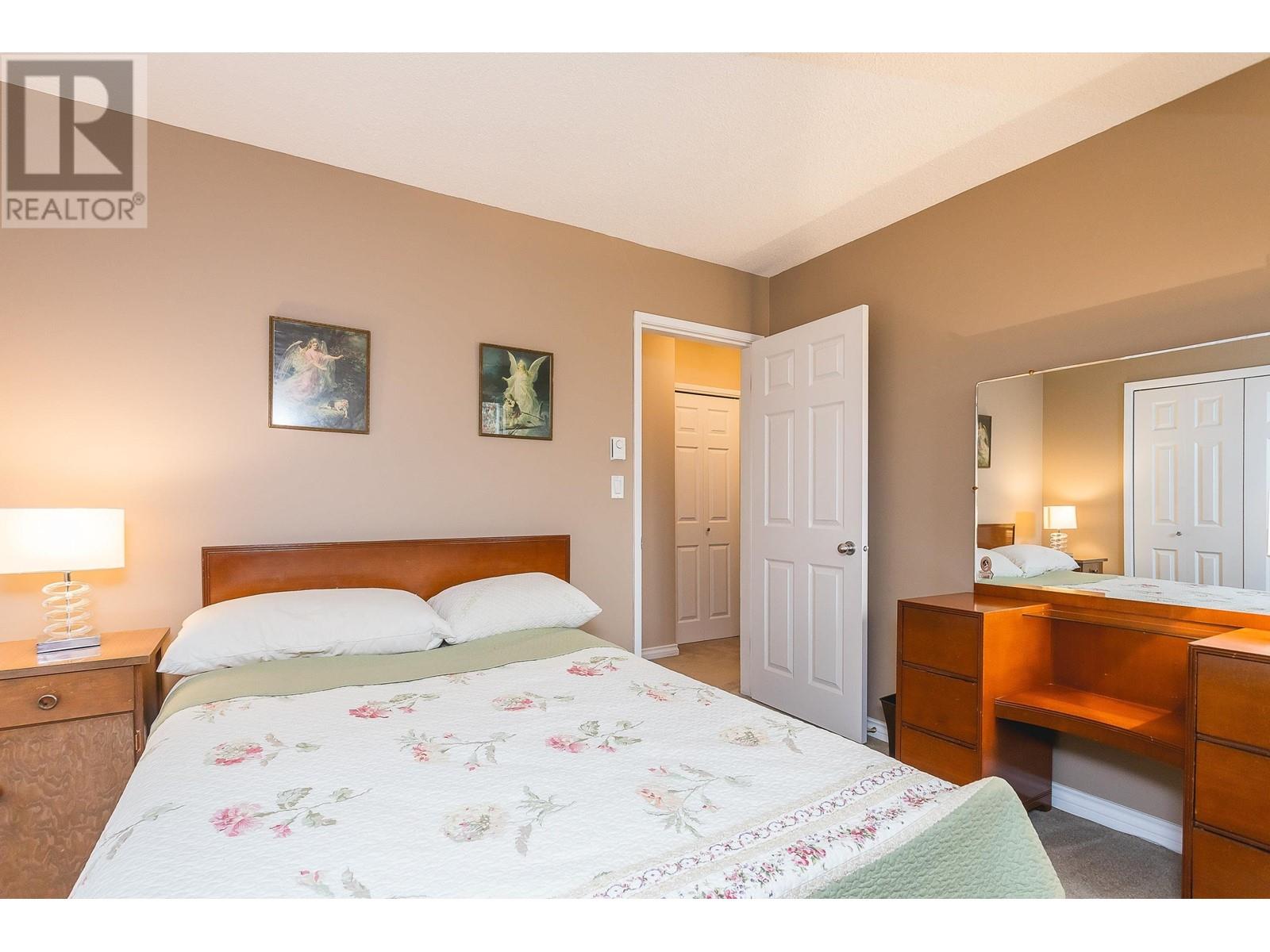 5835 Crescent Drive, Delta, British Columbia  V4K 2E7 - Photo 5 - R2818520