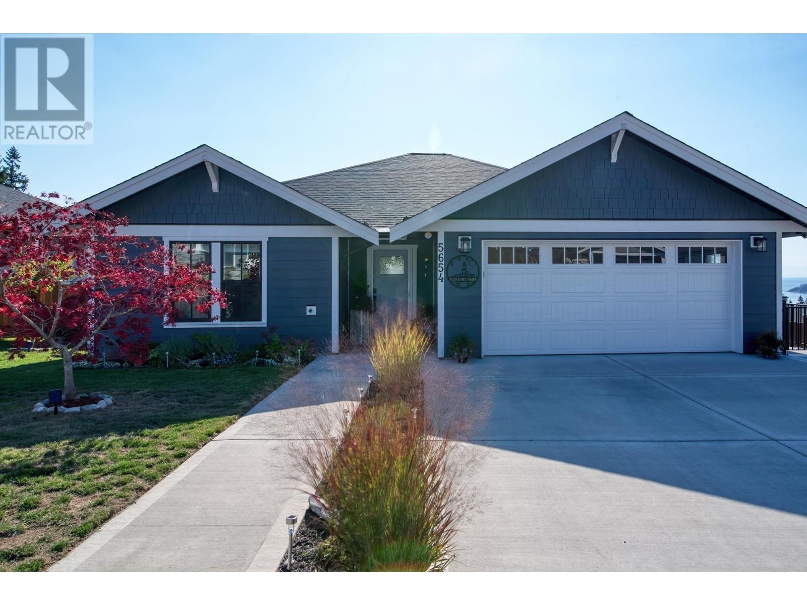 5654 KINGBIRD CRESCENT, sechelt, British Columbia