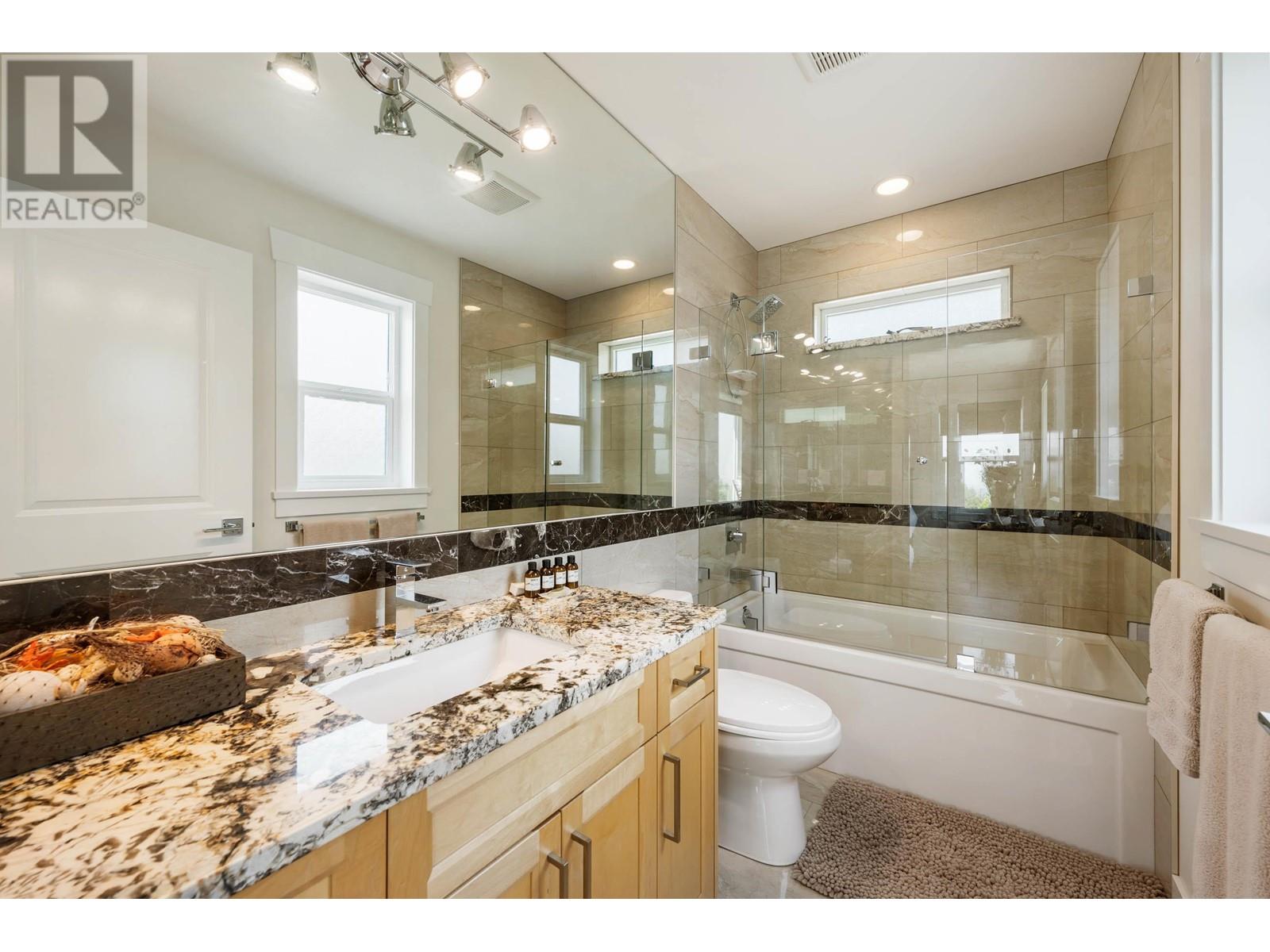 10915 Carmichael Street, Maple Ridge, British Columbia  V2W 0H3 - Photo 32 - R2819349