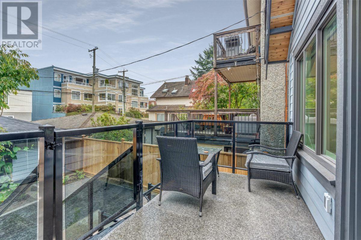 2 3556 W 3rd Avenue, Vancouver, British Columbia  V6R 1L7 - Photo 12 - R2819407