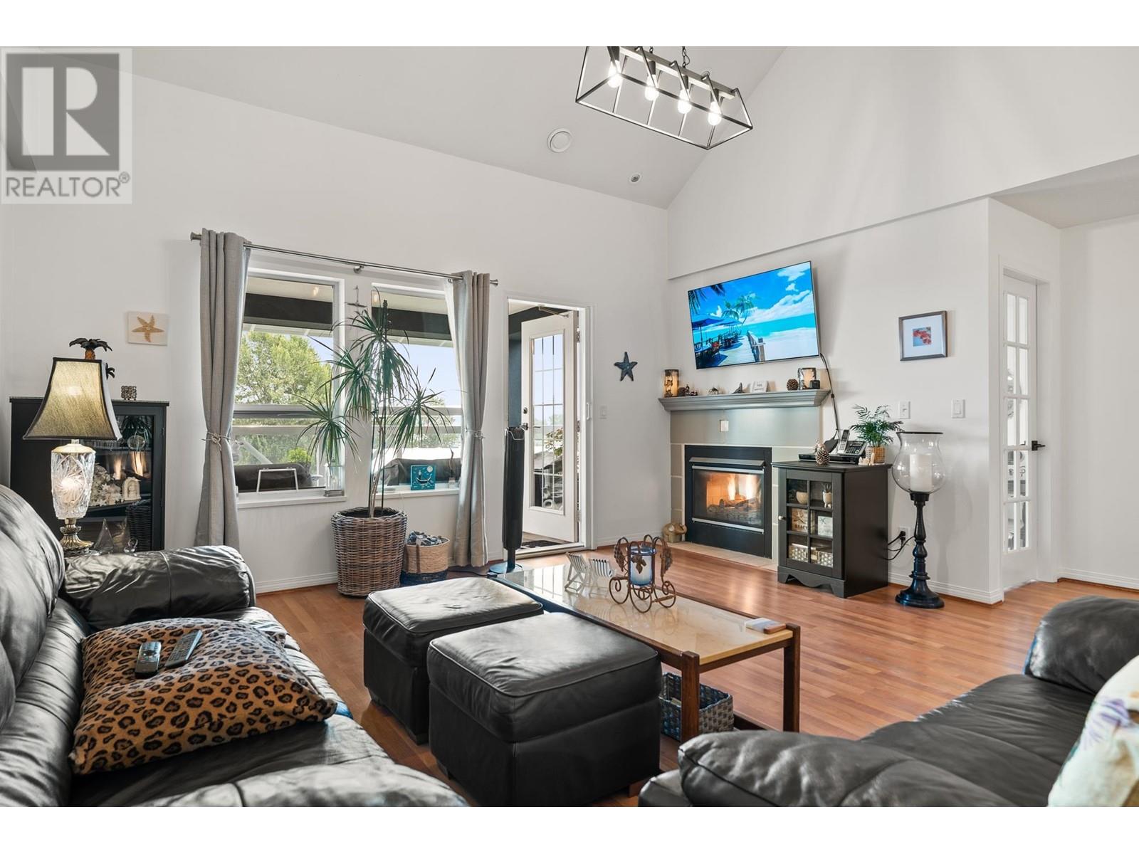 423 12931 RAILWAY AVENUE, richmond, British Columbia