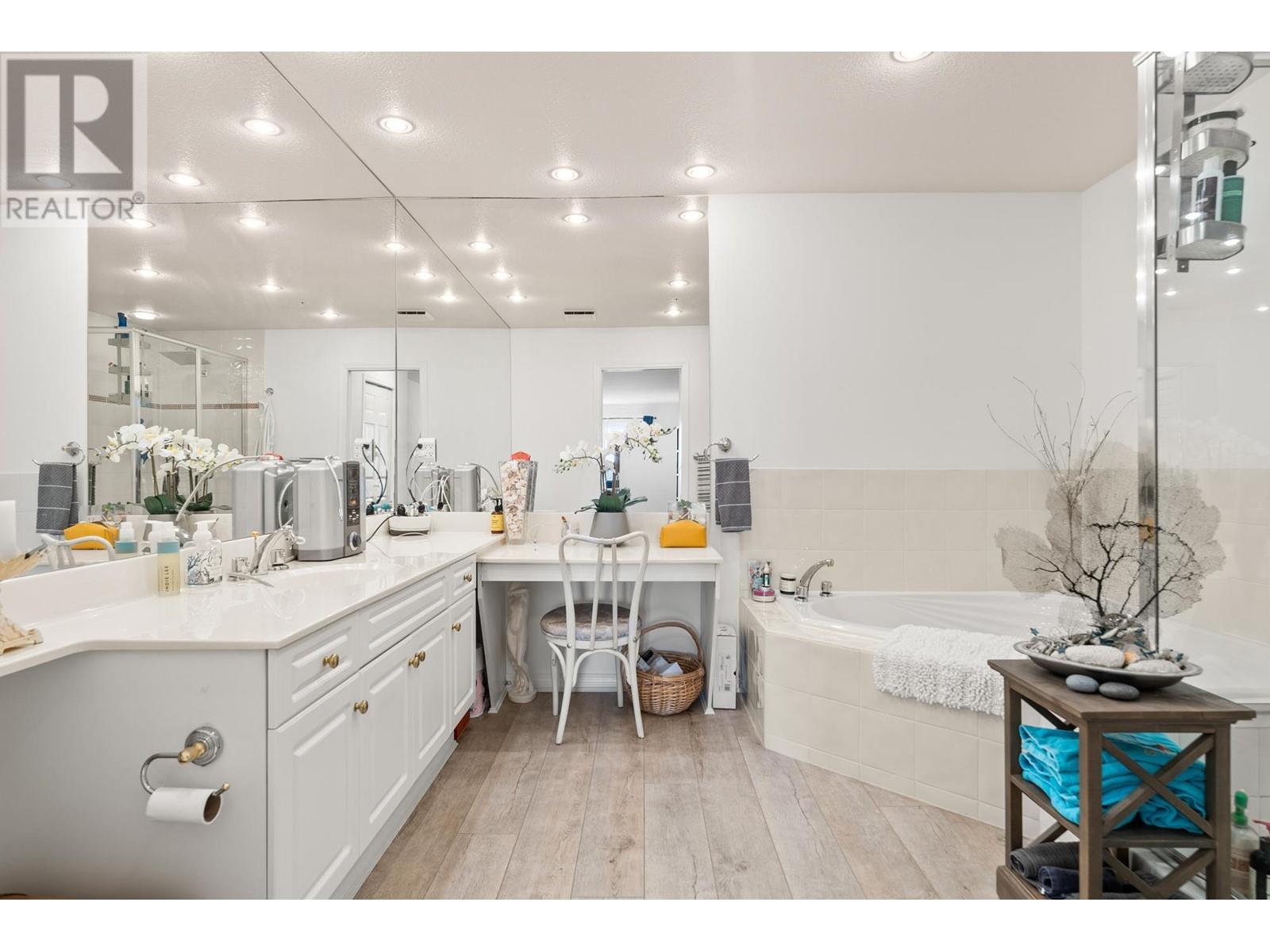 423 12931 Railway Avenue, Richmond, British Columbia  V7E 6M5 - Photo 35 - R2819461