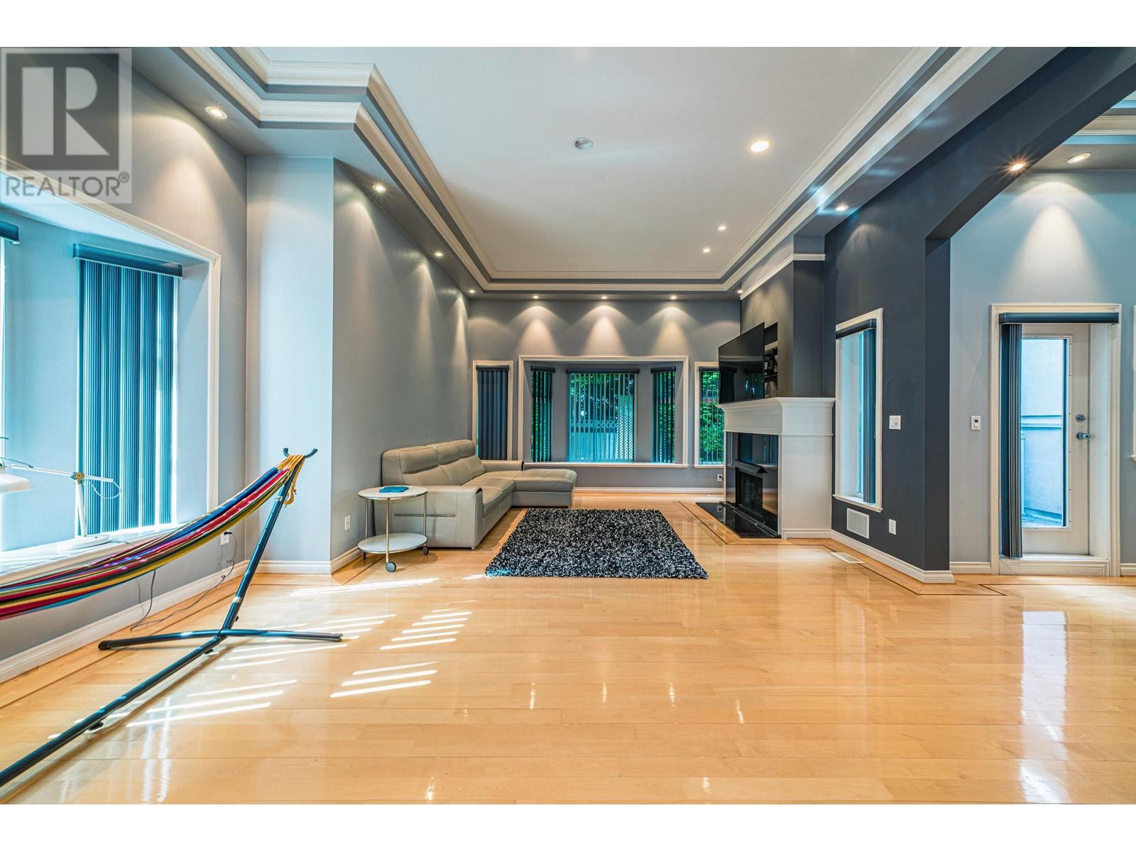6030 Elgin Avenue, Burnaby, British Columbia  V5H 3S4 - Photo 10 - R2819379