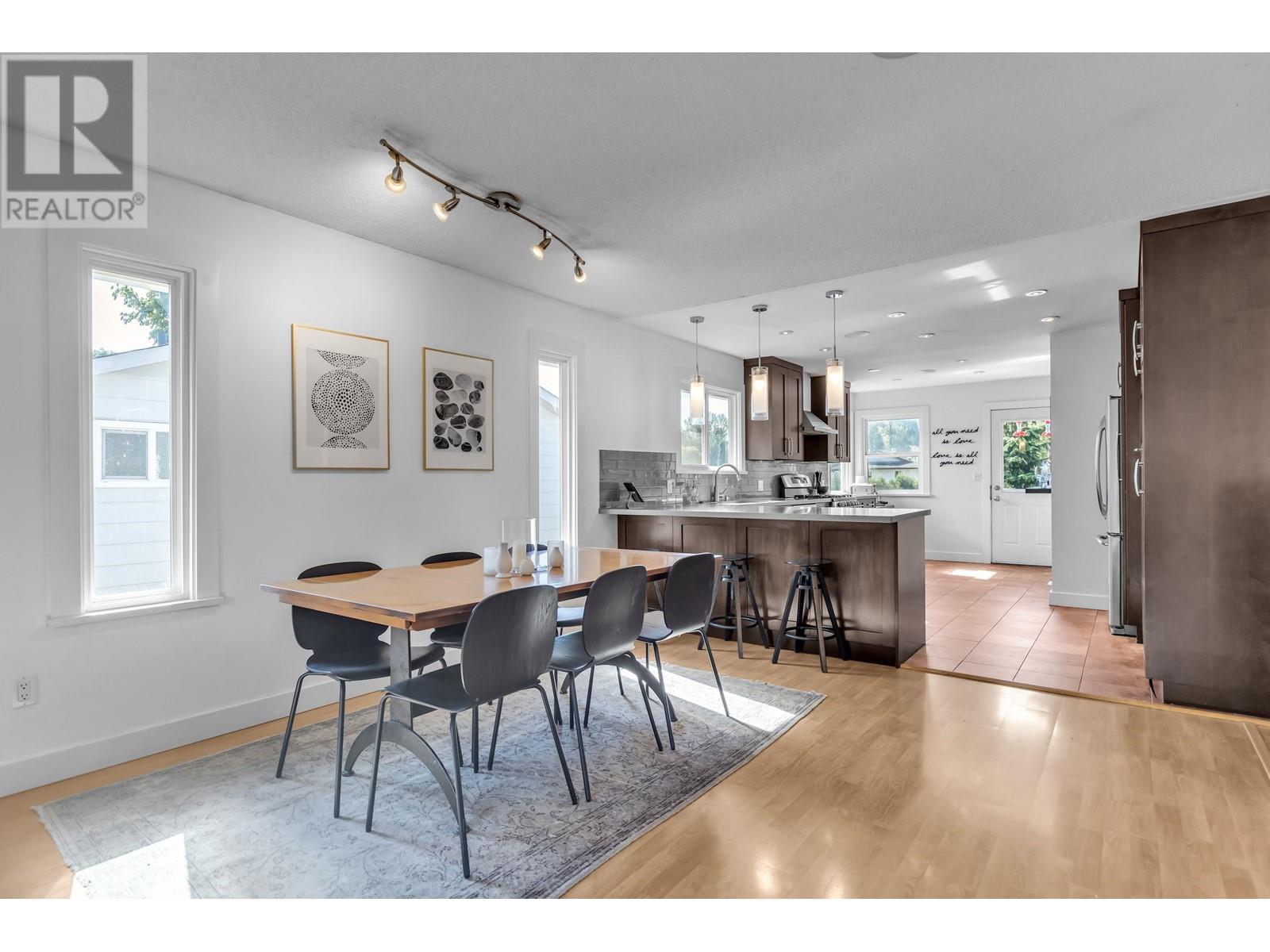 1965 Bow Drive, Coquitlam, British Columbia  V3E 1W1 - Photo 5 - R2819408