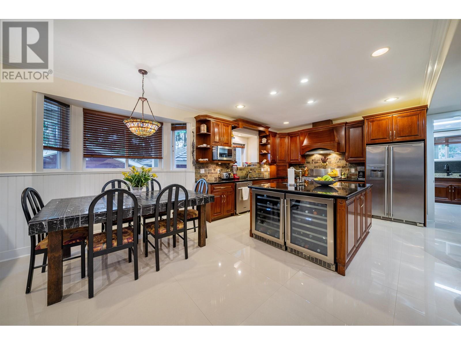 1033 Como Lake Avenue, Coquitlam, British Columbia  V3J 3N7 - Photo 13 - R2819438