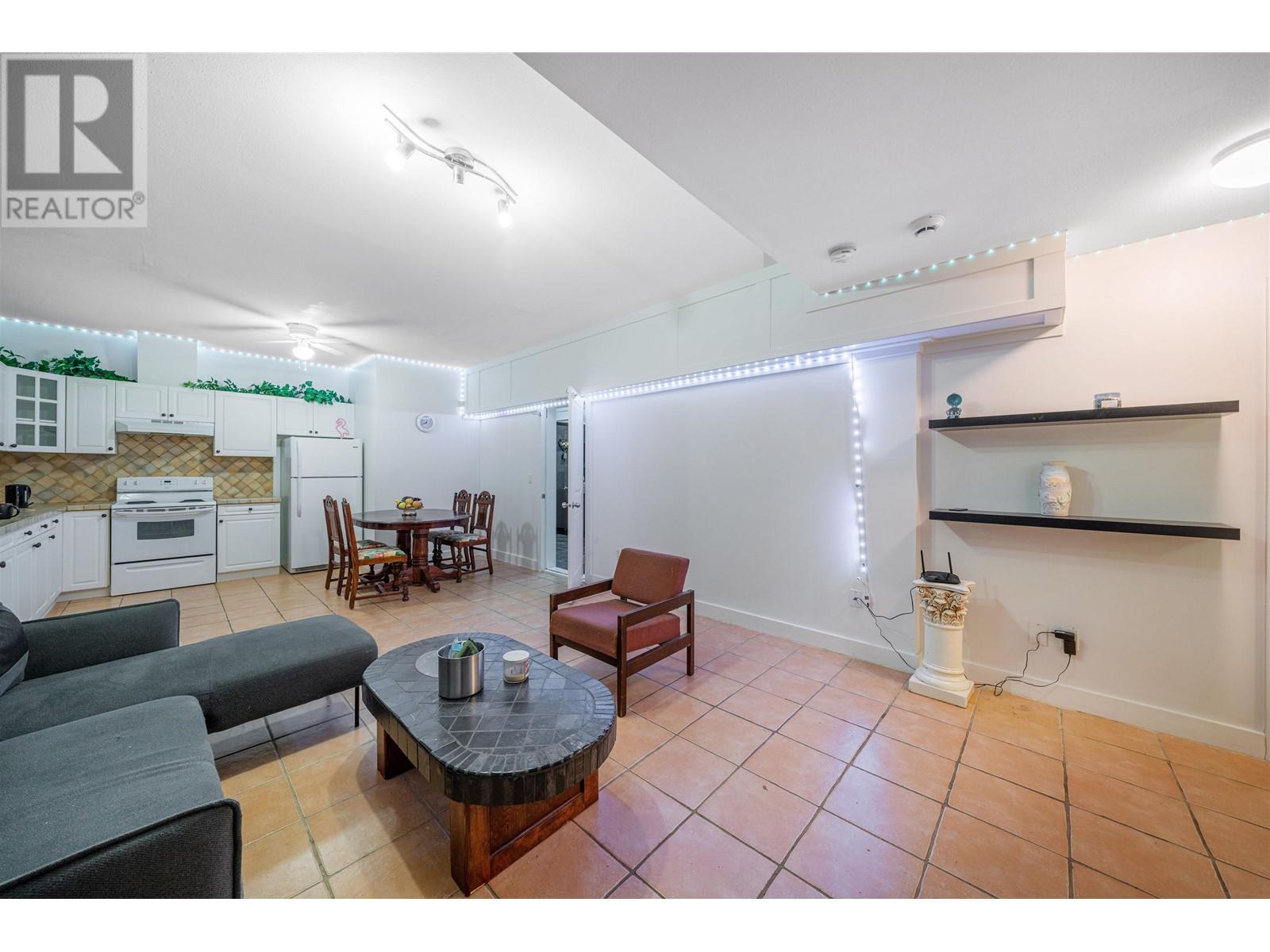 1033 Como Lake Avenue, Coquitlam, British Columbia  V3J 3N7 - Photo 37 - R2819438