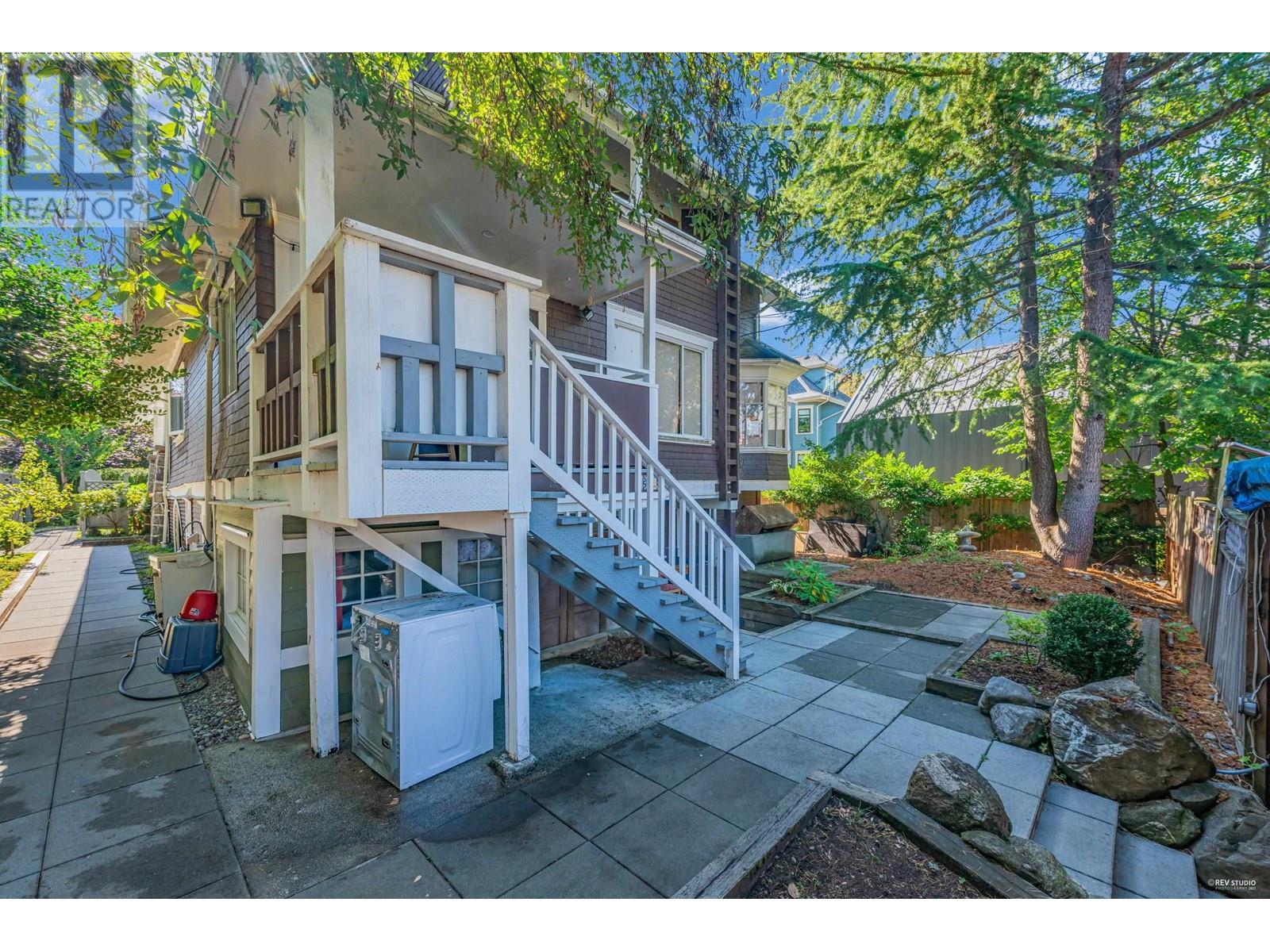 387 W 13th Avenue, Vancouver, British Columbia  V5Y 1W2 - Photo 4 - R2819470