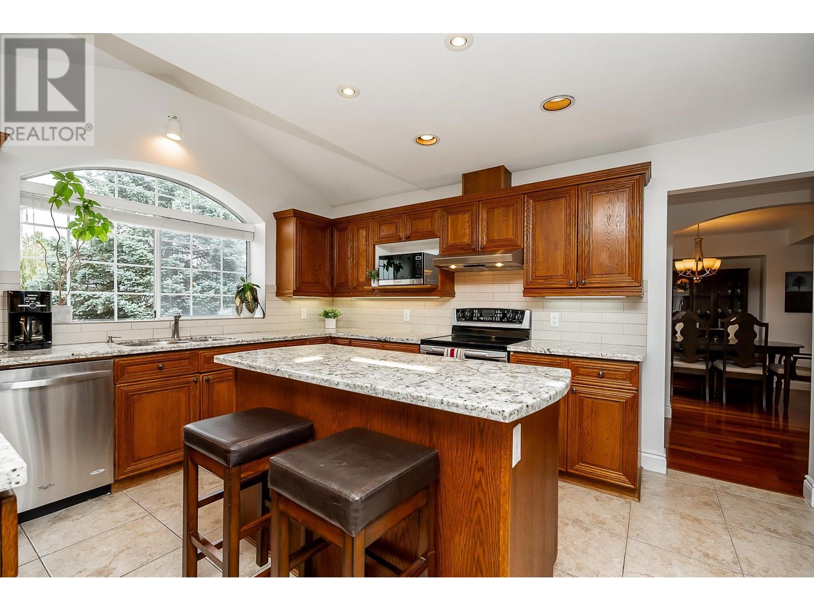 2614 Klassen Court, Port Coquitlam, British Columbia  V3C 5Z2 - Photo 8 - R2811746