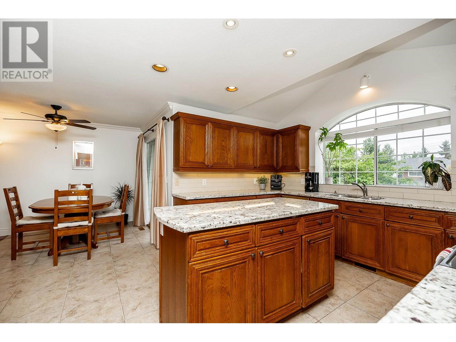 2614 Klassen Court, Port Coquitlam, British Columbia  V3C 5Z2 - Photo 7 - R2811746
