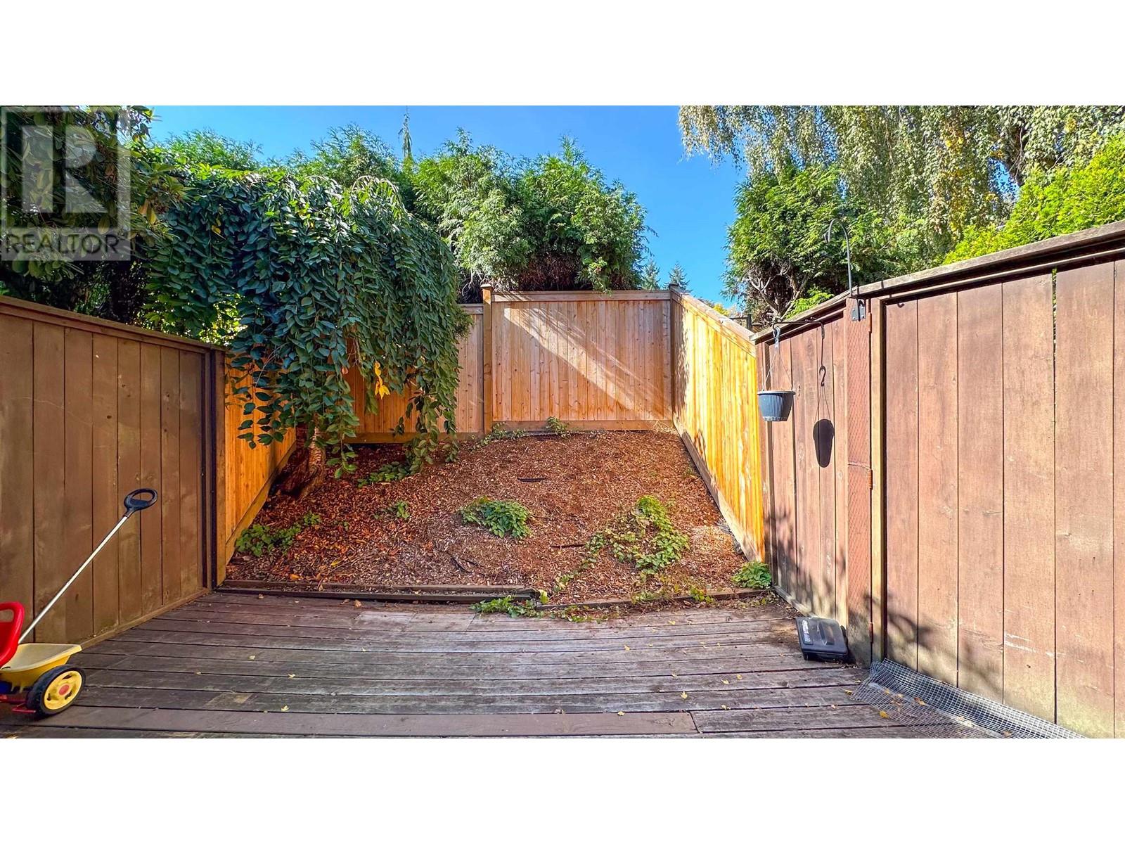 404 Royal Avenue, New Westminster, British Columbia  V5Y 2B1 - Photo 4 - R2819578