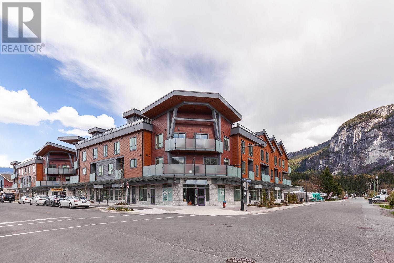 202 37808 THIRD AVENUE, squamish, British Columbia