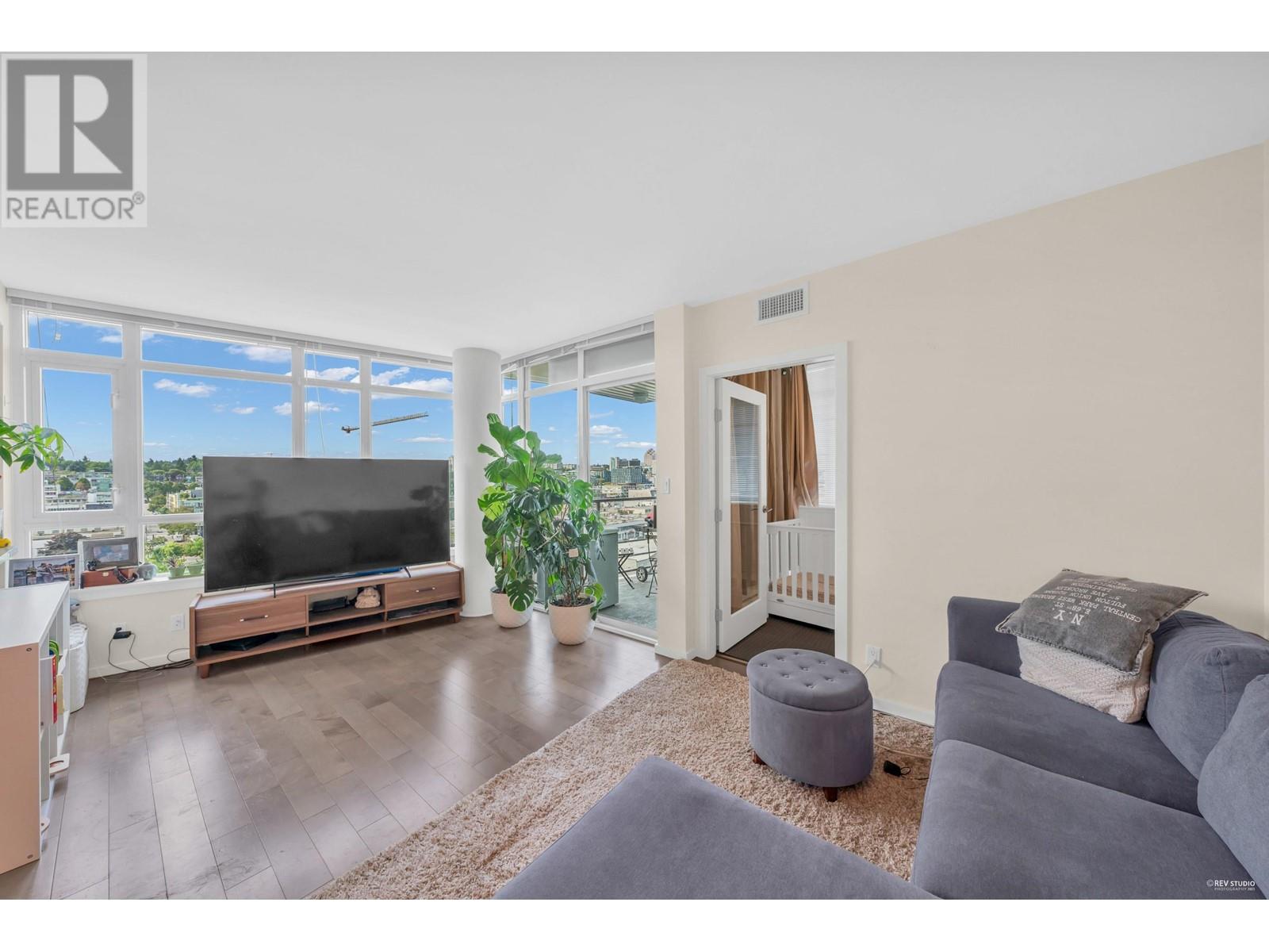 1402 89 W 2 Avenue, Vancouver, British Columbia  V5Y 0G9 - Photo 5 - R2819547