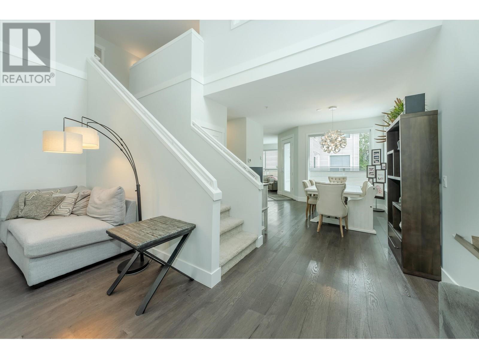 19851 Butternut Lane, Pitt Meadows, British Columbia  V3Y 2S7 - Photo 3 - R2819530