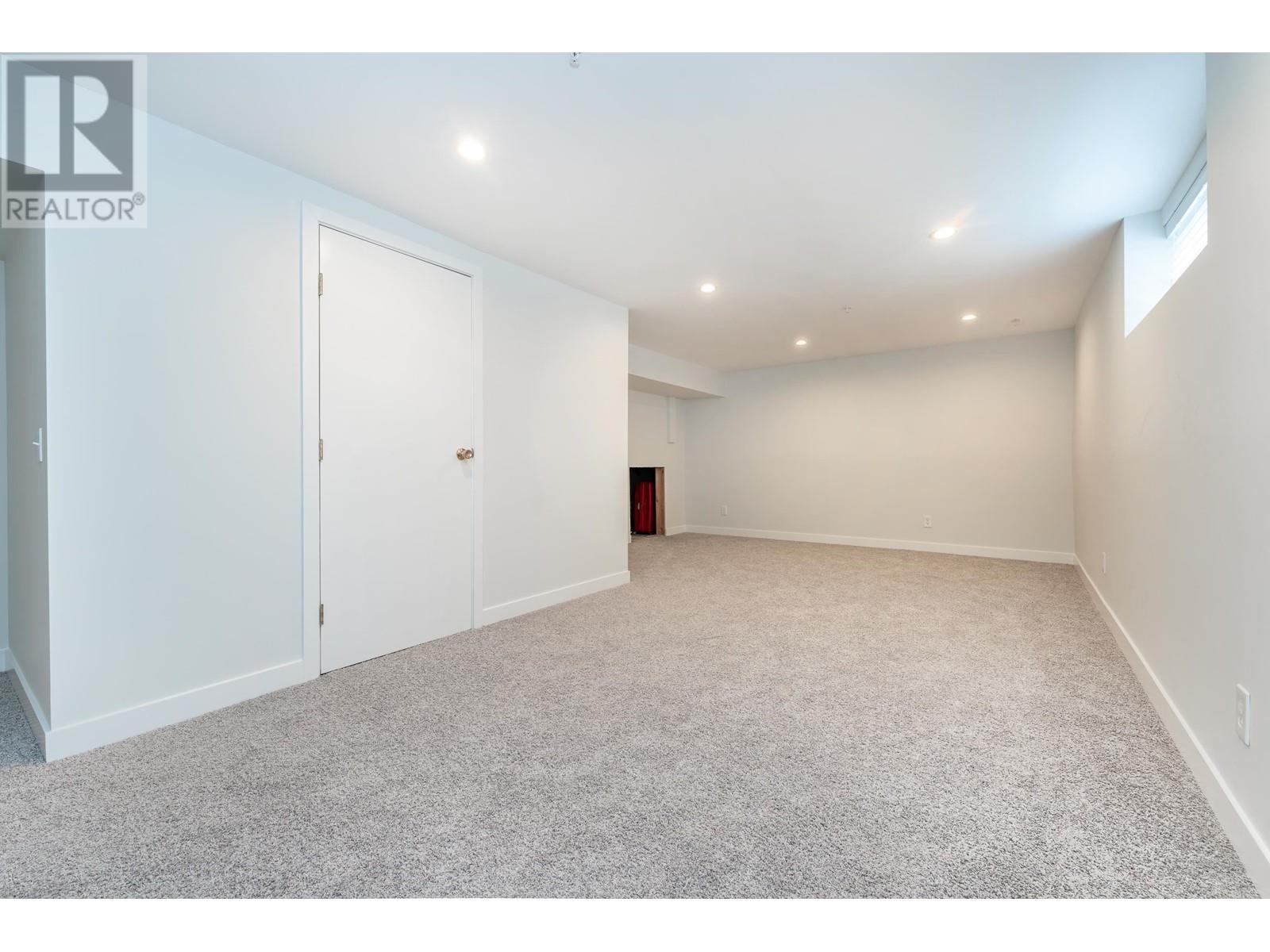 19851 Butternut Lane, Pitt Meadows, British Columbia  V3Y 2S7 - Photo 40 - R2819530