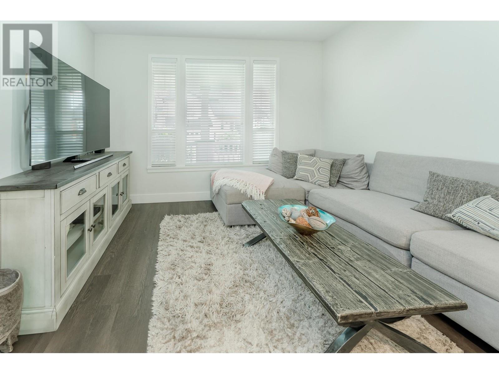 19851 Butternut Lane, Pitt Meadows, British Columbia  V3Y 2S7 - Photo 7 - R2819530