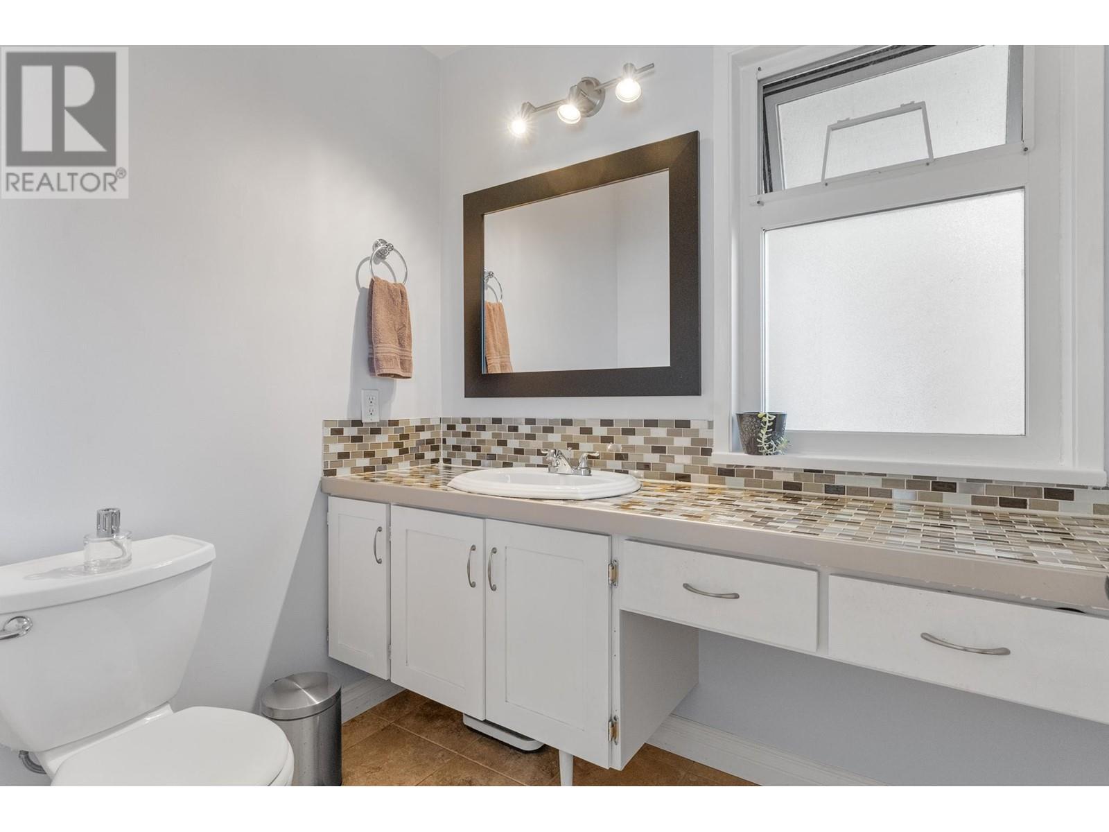 5228 Westminster Avenue, Ladner, British Columbia  V4K 2J2 - Photo 23 - R2819532