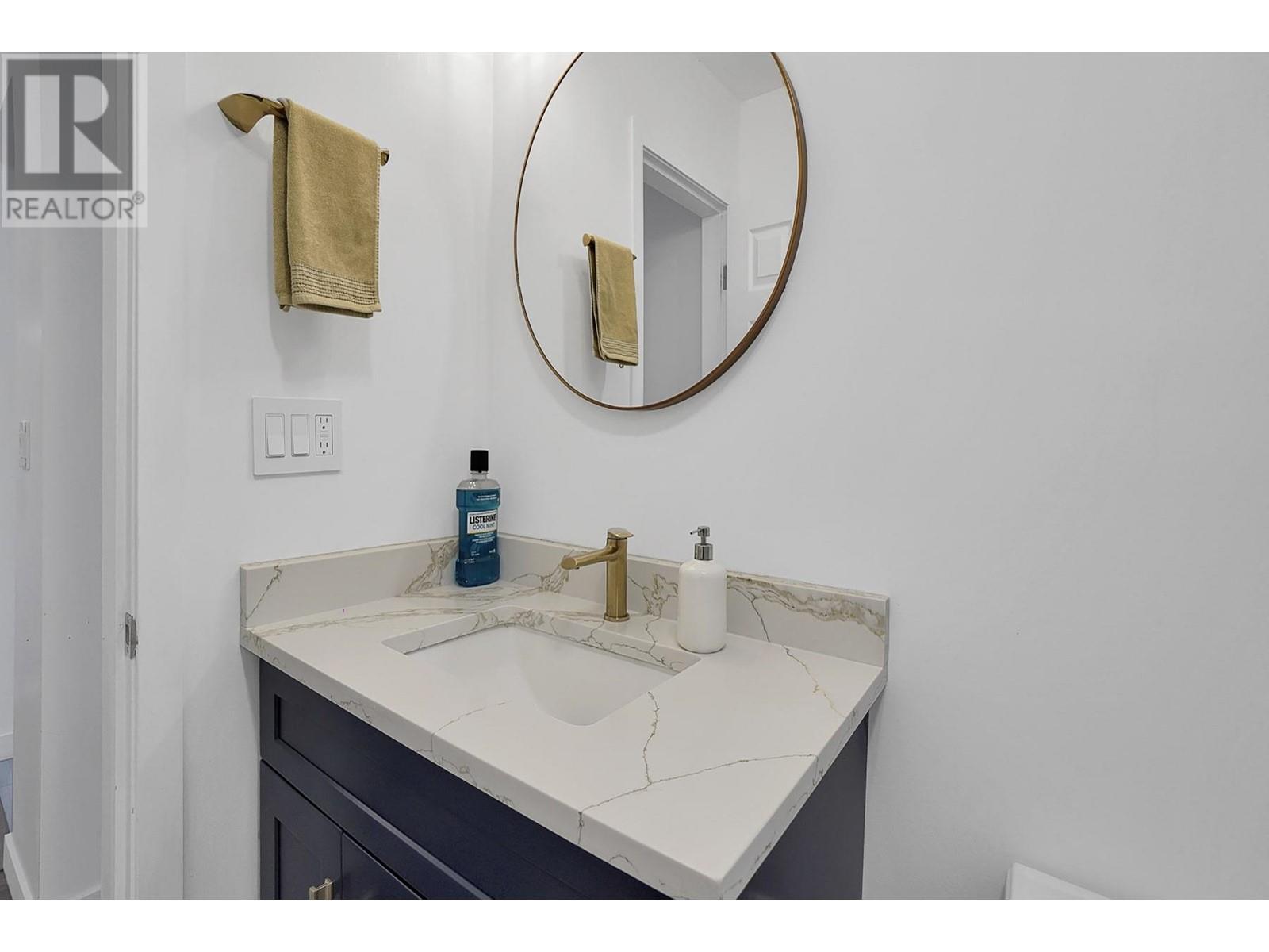 301 Mariner Way, Coquitlam, British Columbia  V3K 1N5 - Photo 19 - R2819579