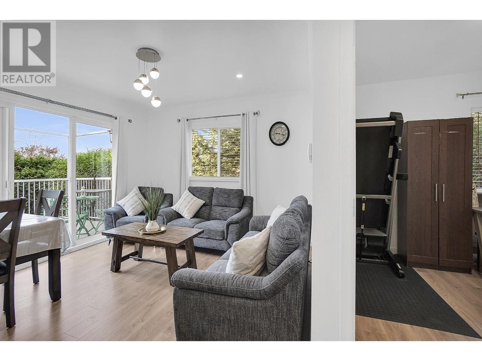 301 Mariner Way, Coquitlam, British Columbia  V3K 1N5 - Photo 8 - R2819579