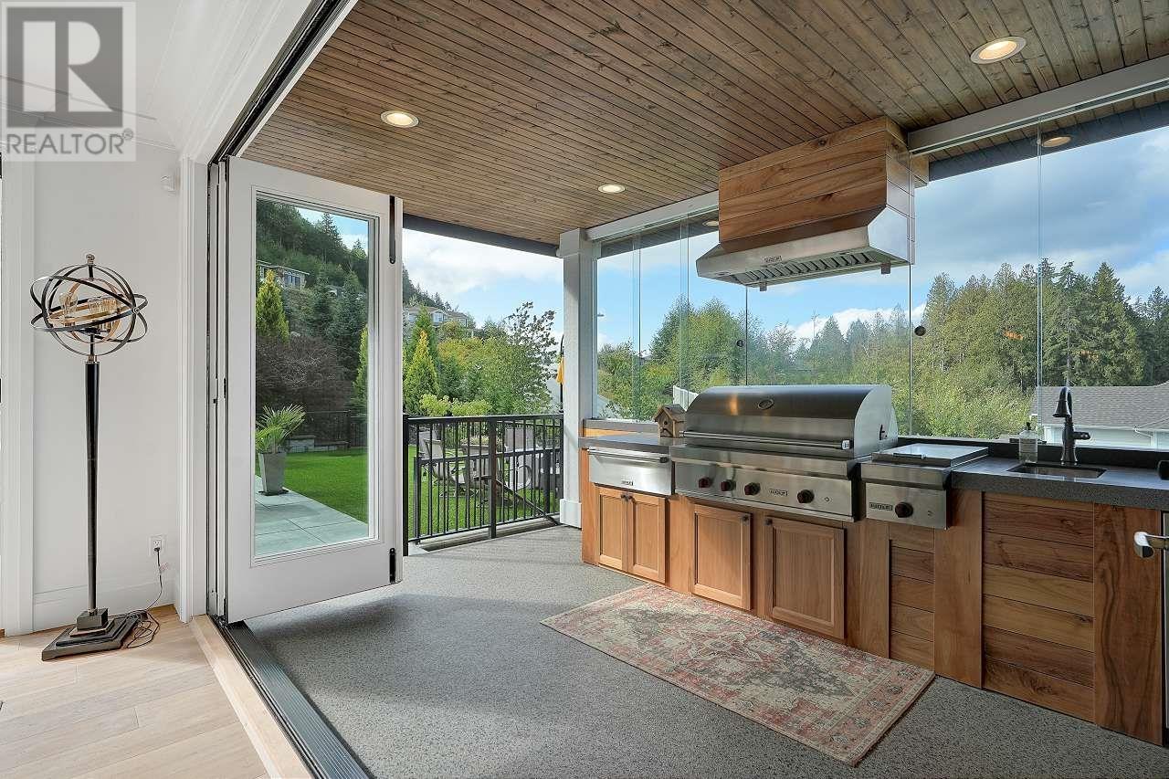 25422 Godwin Drive, Maple Ridge, British Columbia  V2W 1G9 - Photo 13 - R2819597