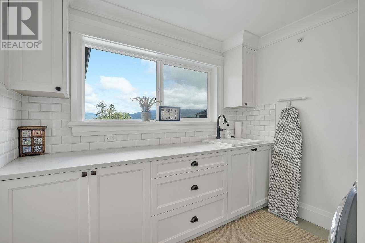 25422 Godwin Drive, Maple Ridge, British Columbia  V2W 1G9 - Photo 27 - R2819597