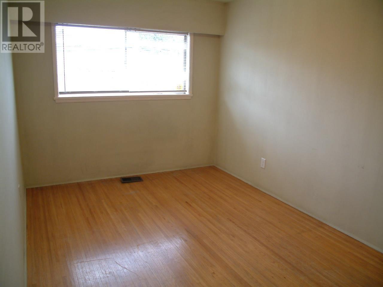 2329 E 49th Avenue, Vancouver, British Columbia  V5S 1J3 - Photo 9 - R2819375