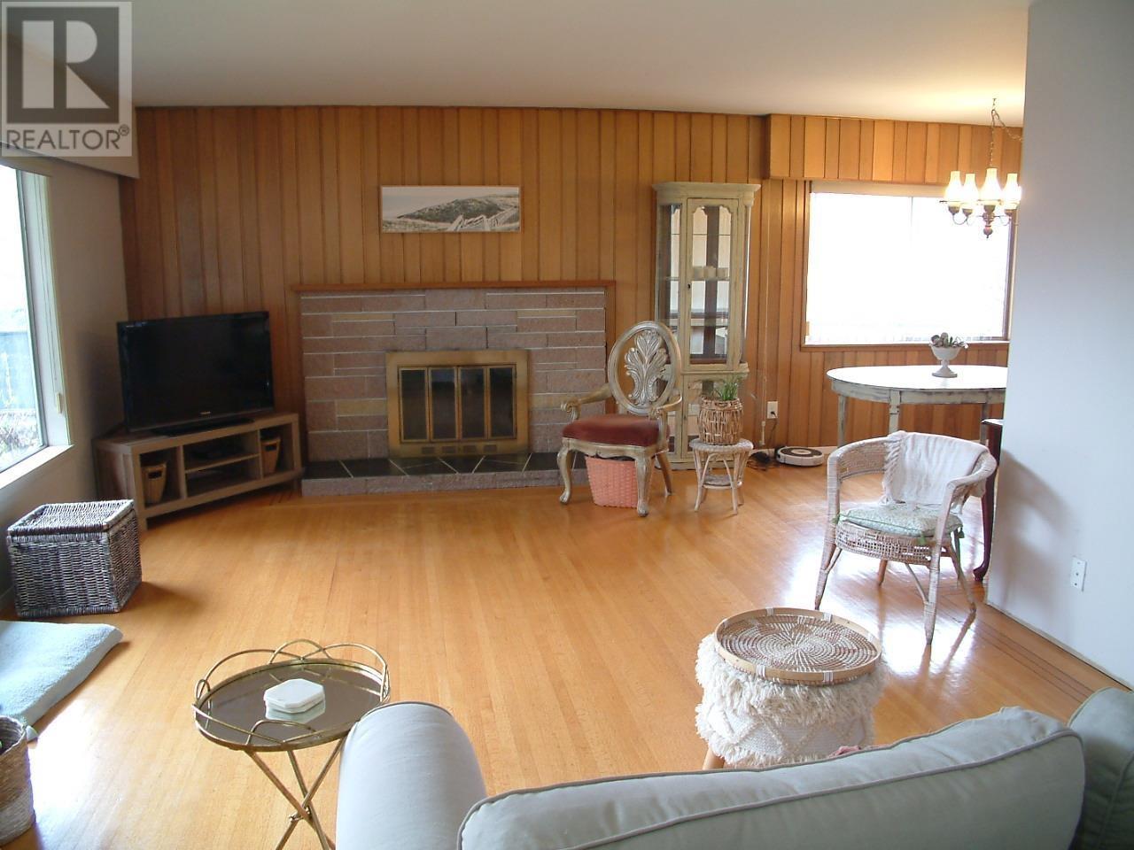 2329 E 49th Avenue, Vancouver, British Columbia  V5S 1J3 - Photo 4 - R2819375