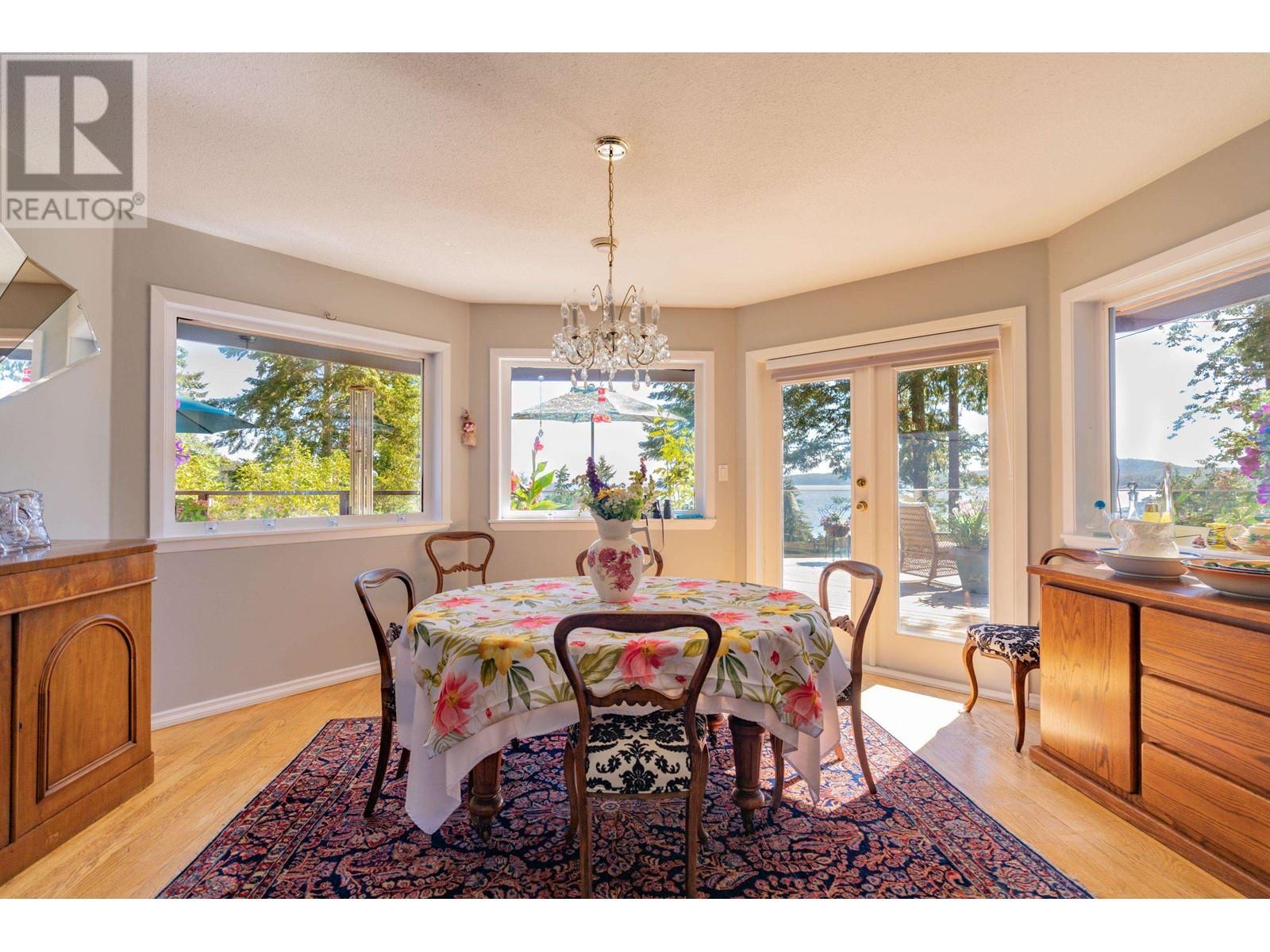 9127 Redrooffs Road, Halfmoon Bay, British Columbia  V0N 1Y0 - Photo 22 - R2818390