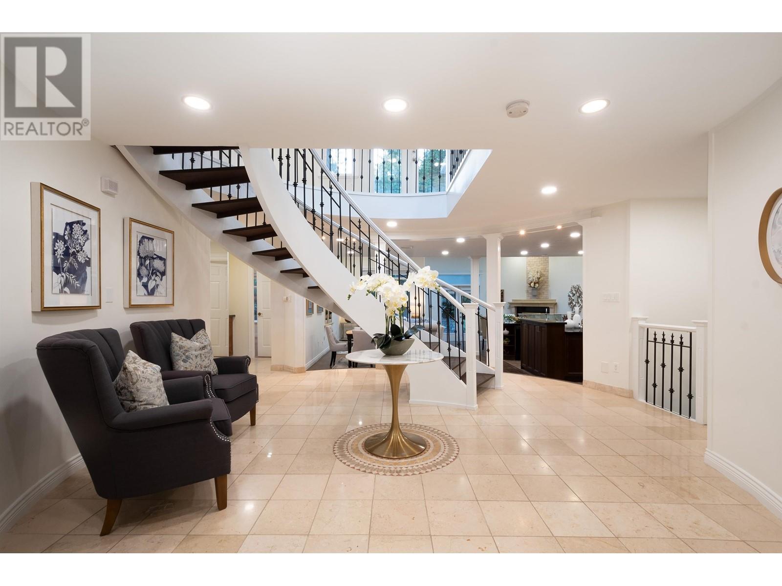 1219 Arborlynn Drive, North Vancouver, British Columbia  V7J 2V5 - Photo 7 - R2819606