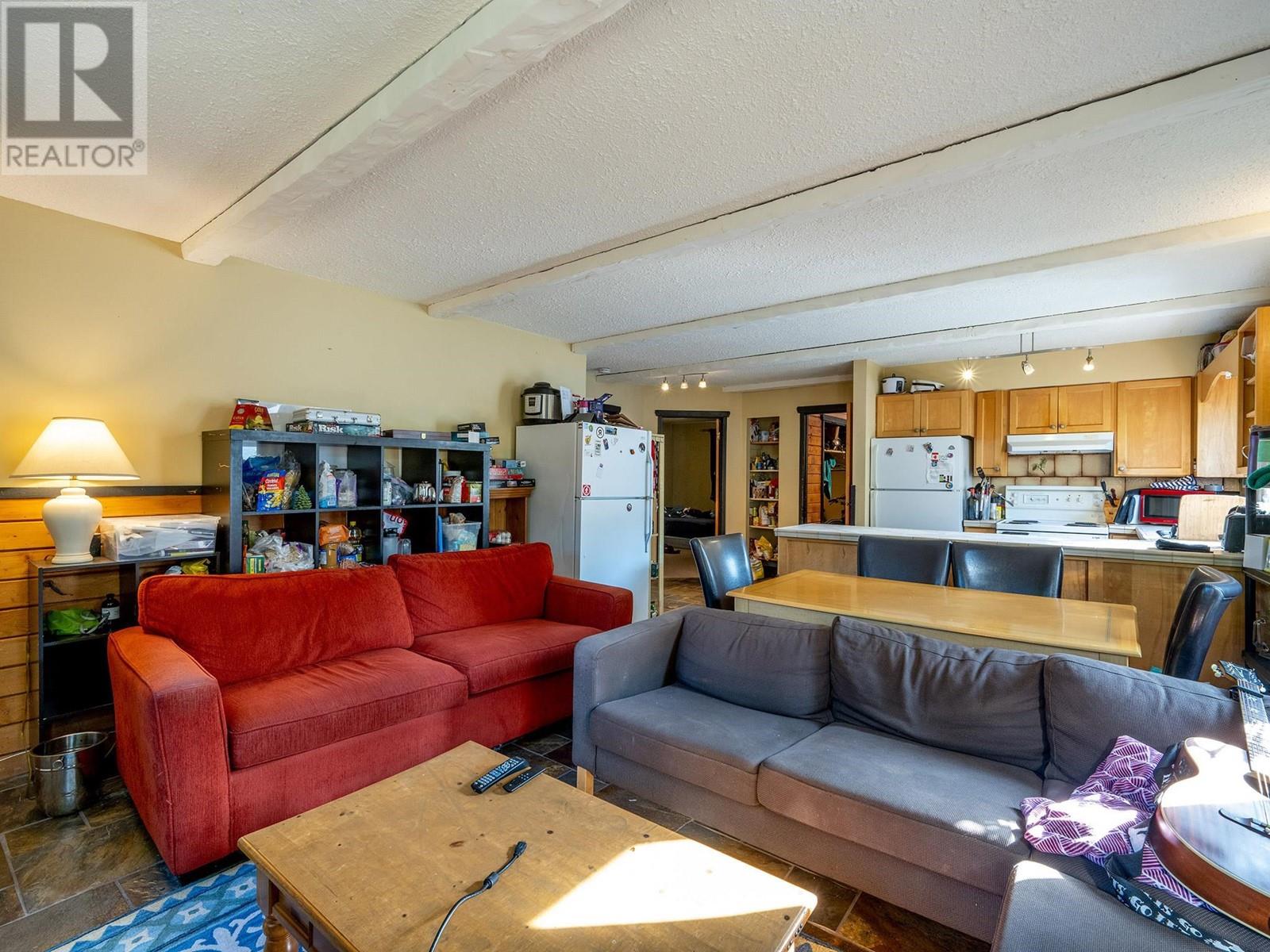 7425 Ambassador Crescent, Whistler, British Columbia  V8E 0E4 - Photo 13 - R2819642