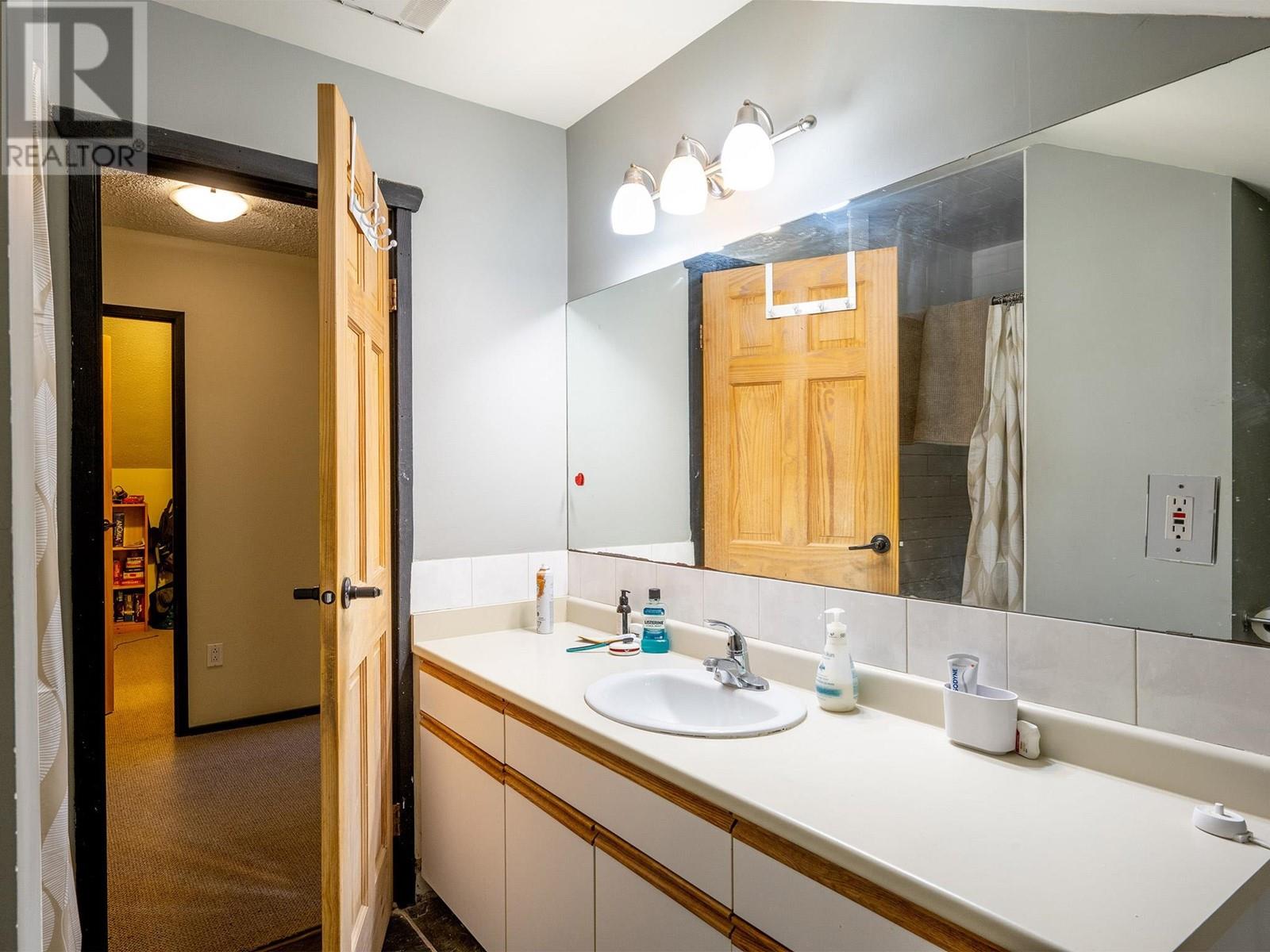 7425 Ambassador Crescent, Whistler, British Columbia  V8E 0E4 - Photo 23 - R2819642