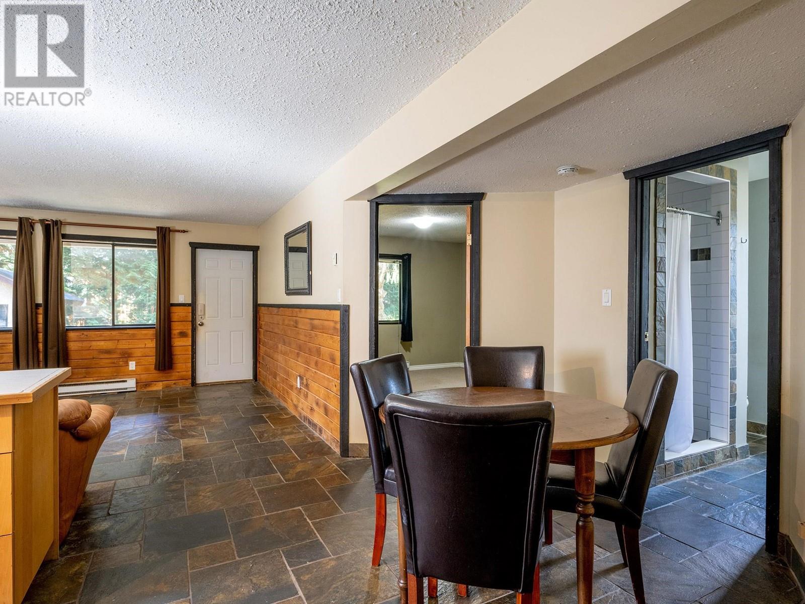 7425 Ambassador Crescent, Whistler, British Columbia  V8E 0E4 - Photo 7 - R2819642