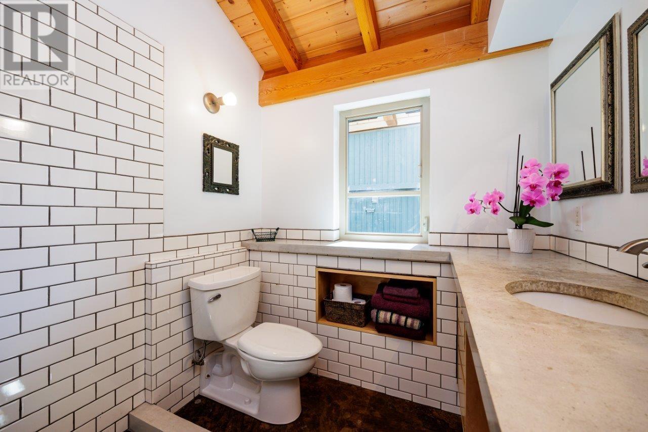 1256 Eagles Nest Road, Bowen Island, British Columbia  V0N 1G1 - Photo 15 - R2818952